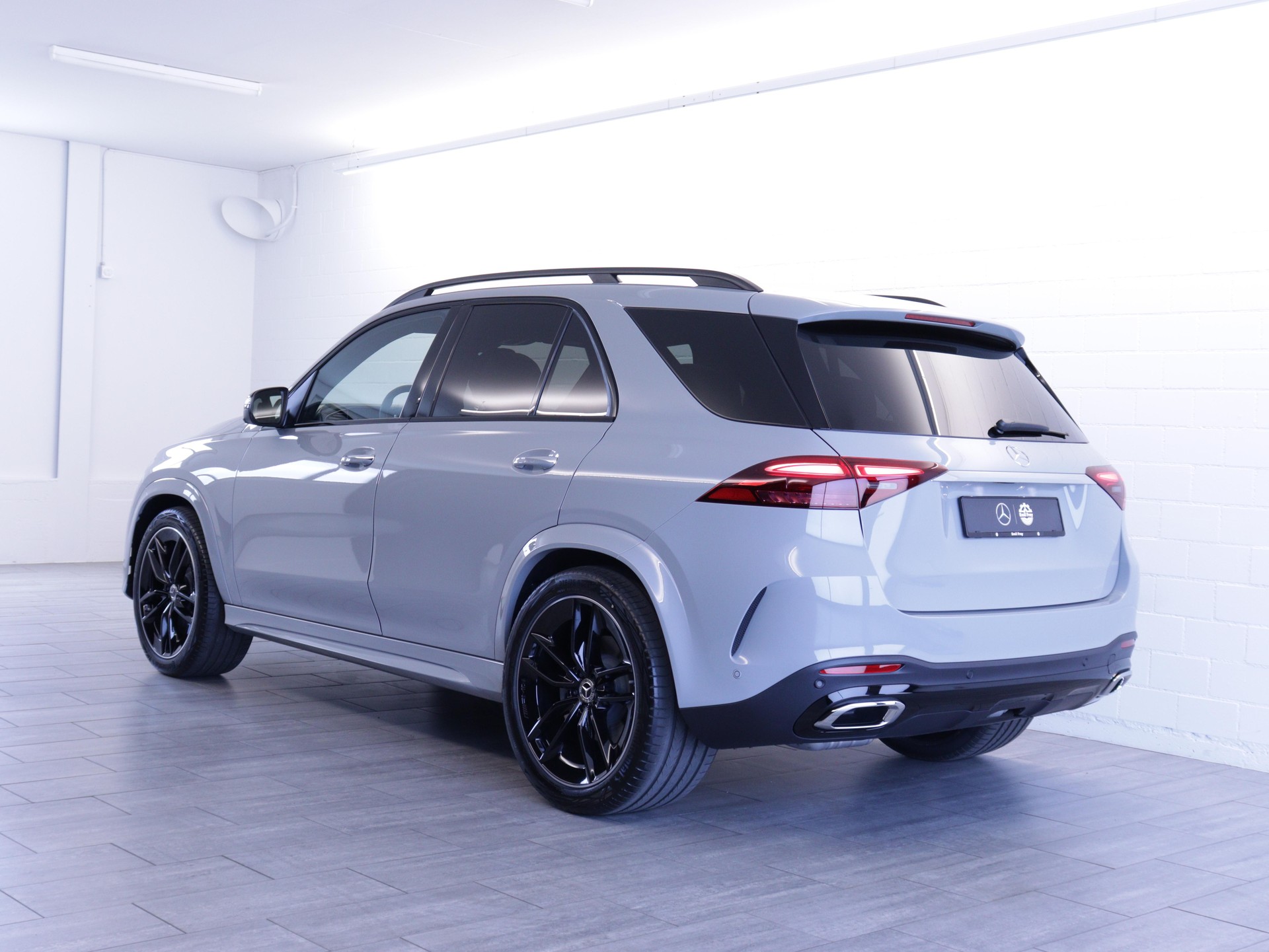 MERCEDES-BENZ GLE 450 d AMG Line 4matic-showroom-element-3