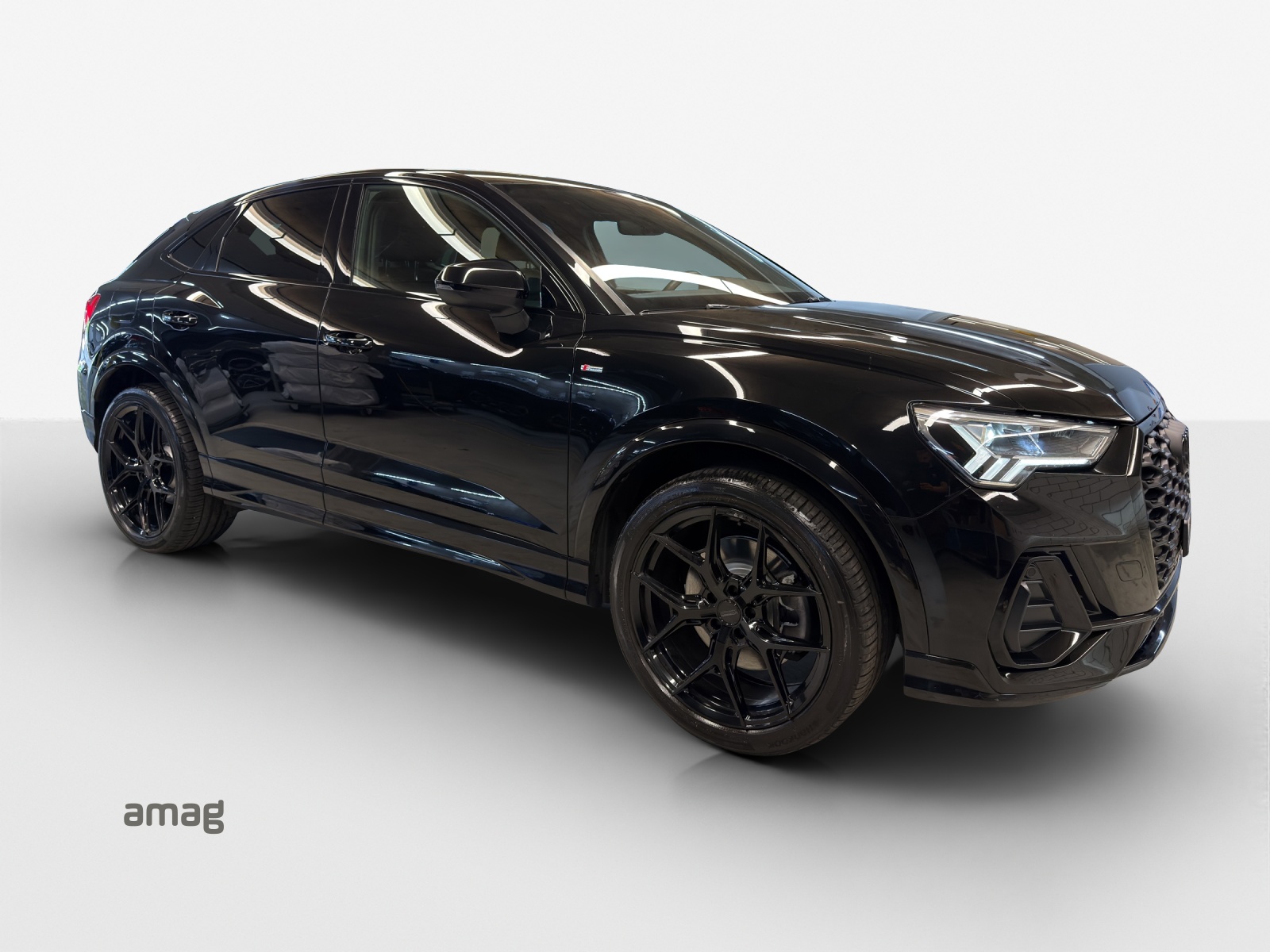 AUDI Q3 Sportback 45 TFSI S line quattro S-tronic-image-5