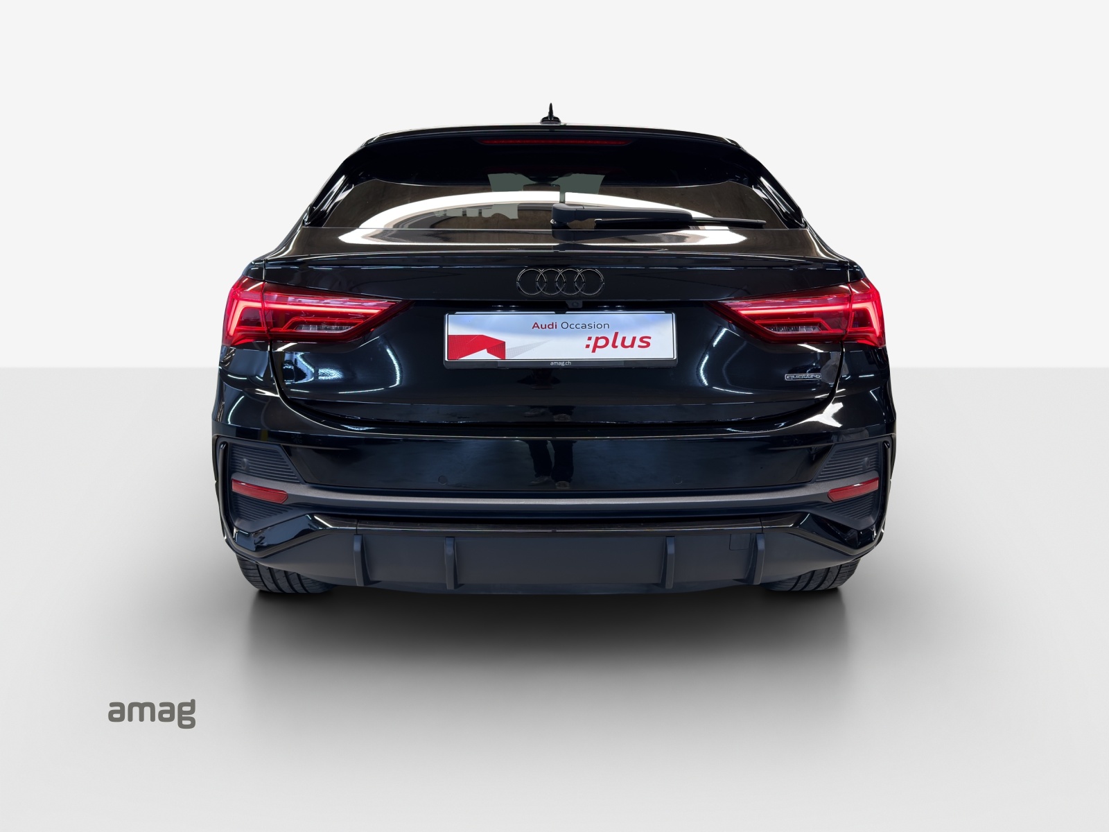 AUDI Q3 Sportback 45 TFSI S line quattro S-tronic-showroom-element-3