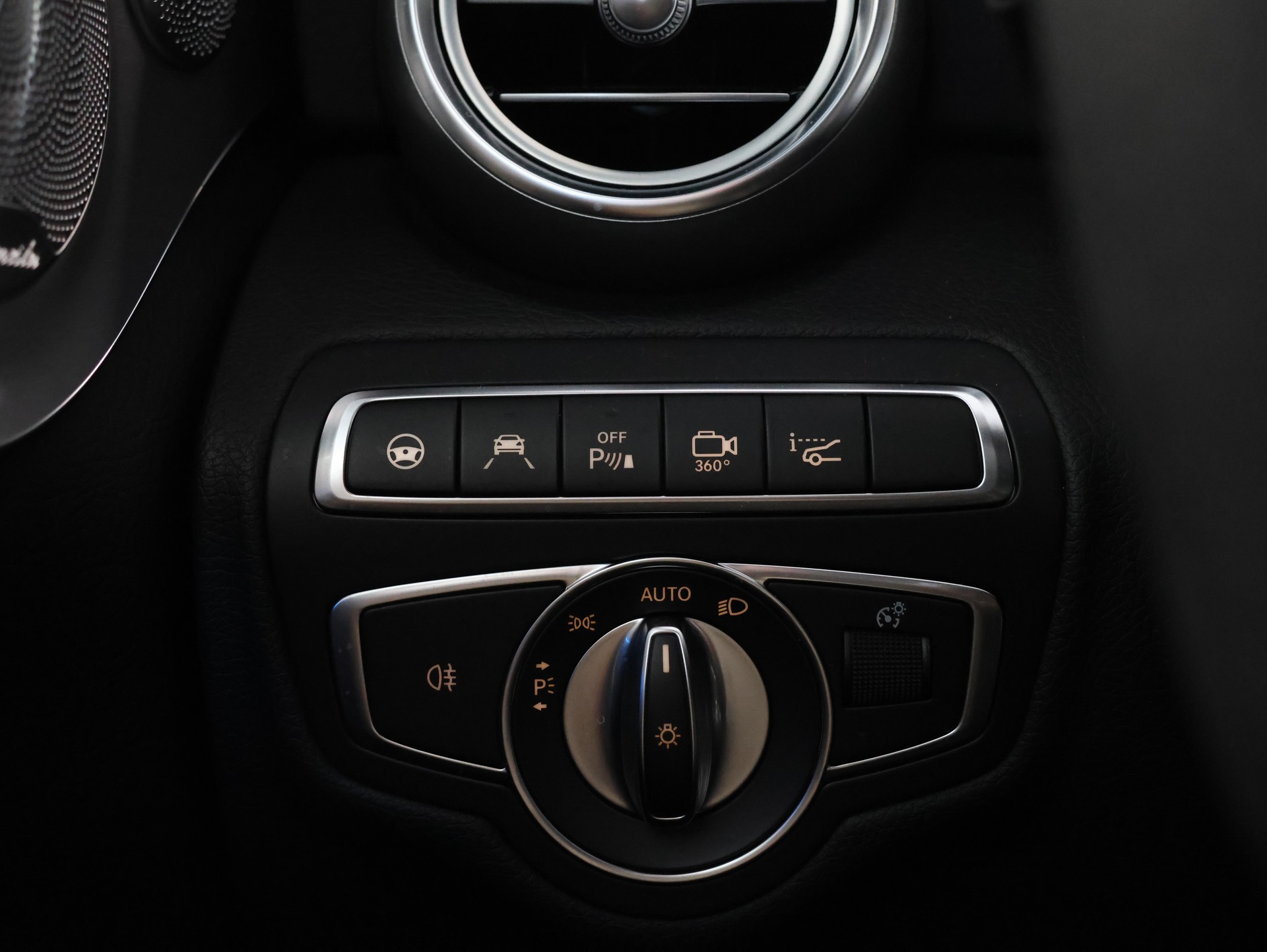 MERCEDES-BENZ C 63 S AMG Speedshift *Ohne OPF* *Performance Auspuff* *Burmester*-image-24
