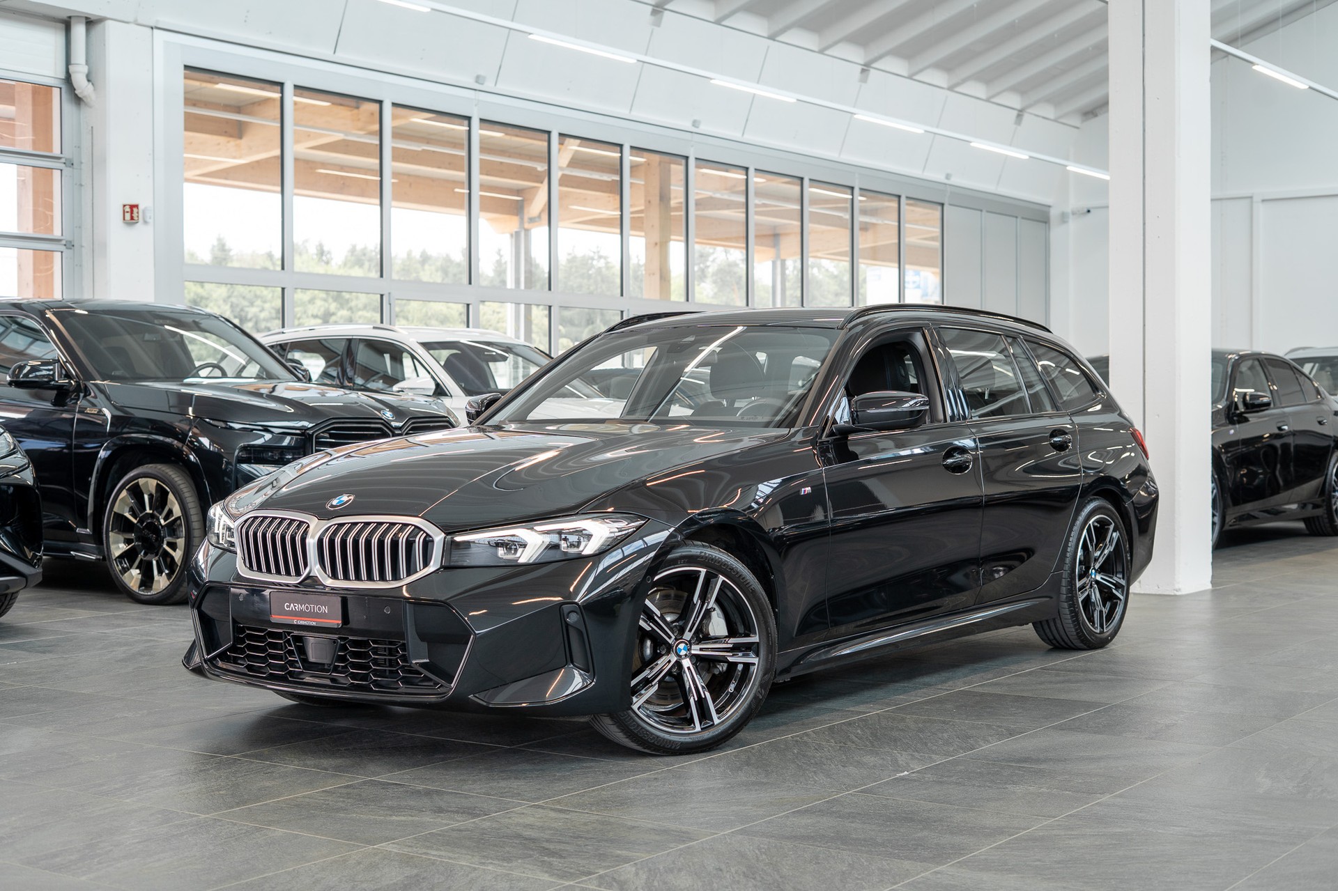 BMW 330i xDrive M Sport Touring / LCI / Rückfahrkamera / el.Heckklappe