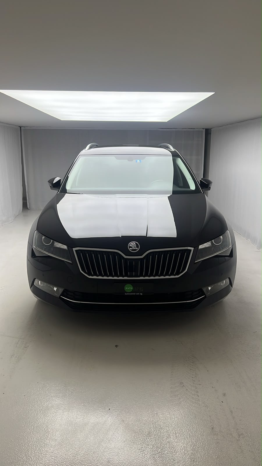 SKODA Superb Combi 2.0 TDi Style 4x4 DSG-image-4
