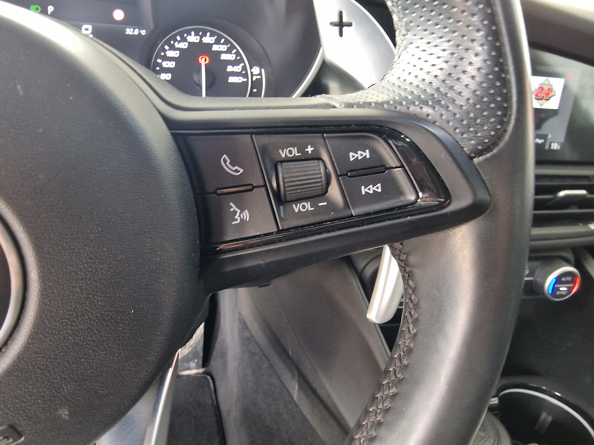 ALFA ROMEO Giulia 2.0 Veloce Q4 Automatic8x Alu 24Mt Gara-image-11