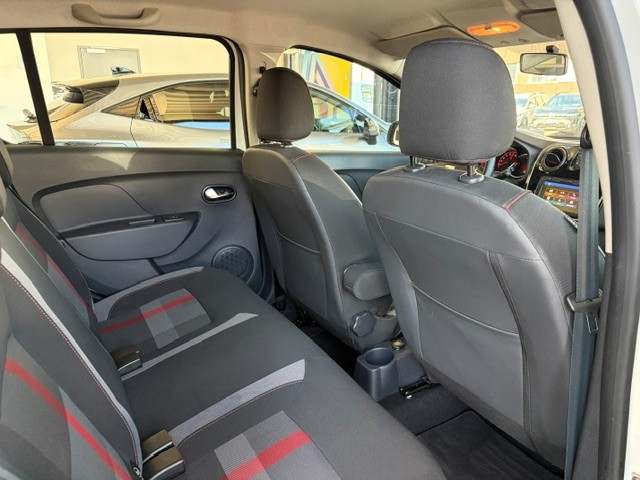 DACIA Sandero Tce 90 Stepway-image-9