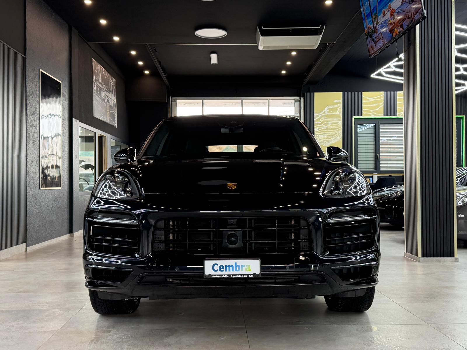 PORSCHE Cayenne 4.0 V8 GTS-showroom-element-1