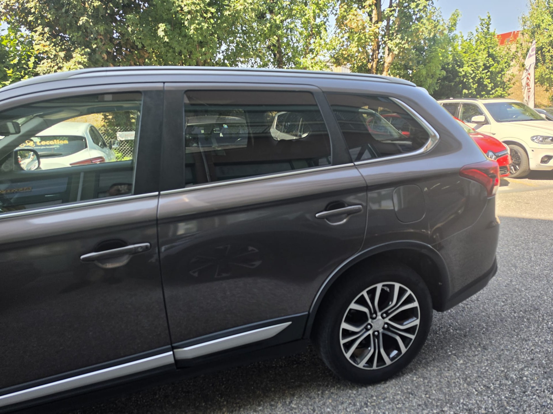 MITSUBISHI Outlander 2.2 DID Diamond 4WD Automatic-image-7