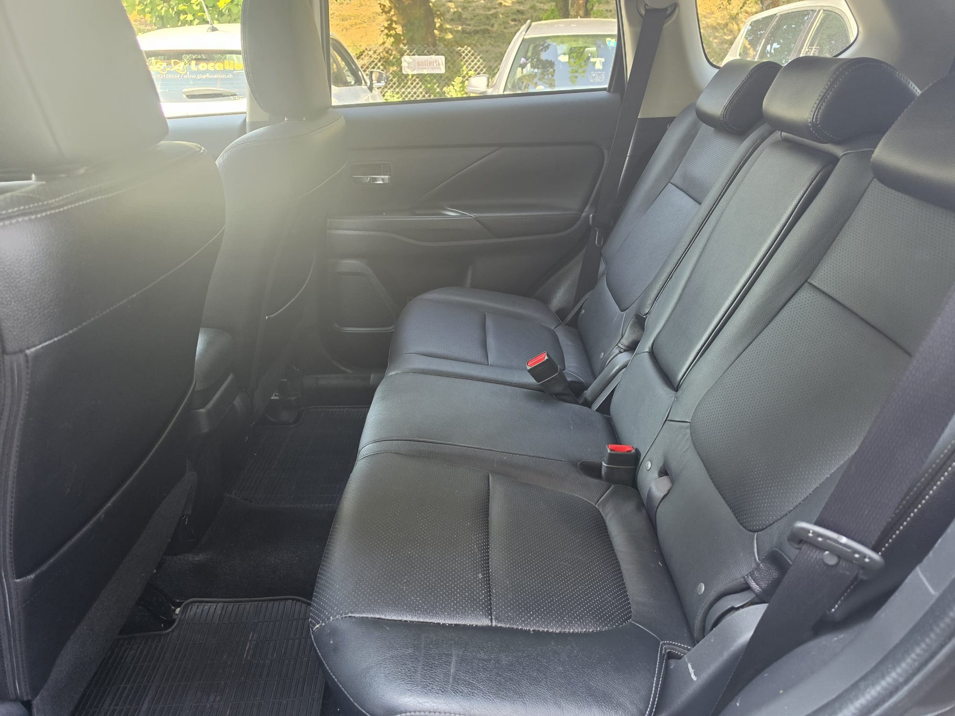 MITSUBISHI Outlander 2.2 DID Diamond 4WD Automatic-image-21