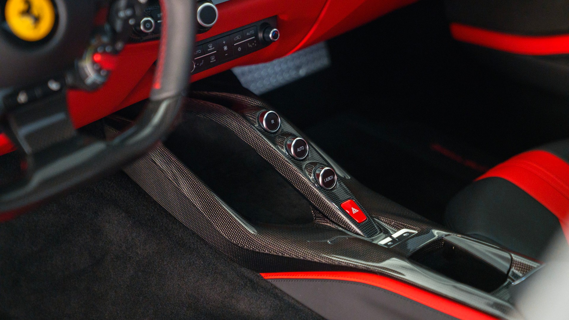 FERRARI 812 Superfast-image-17