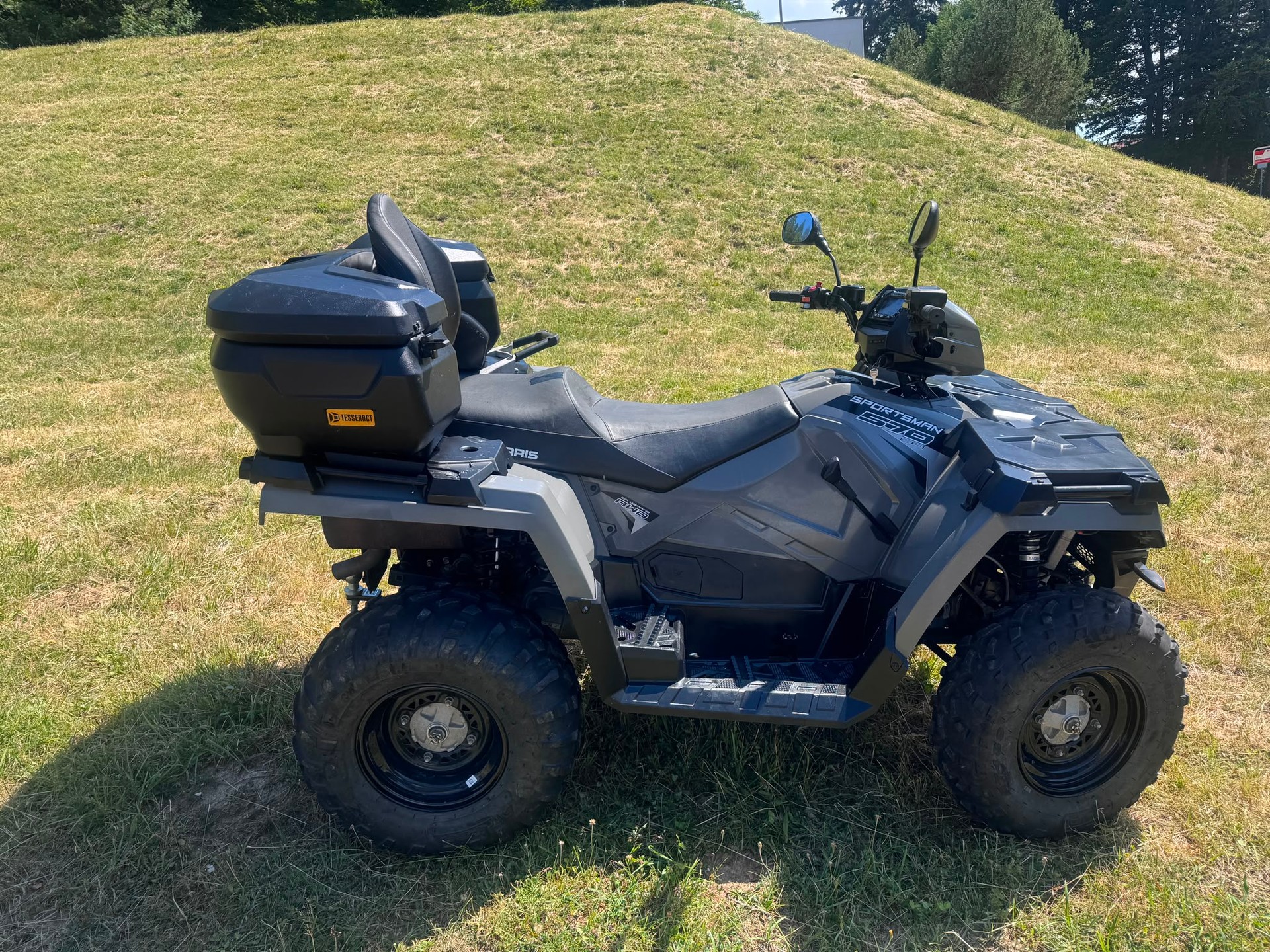 POLARIS Sportsman 570 4x4-image-0
