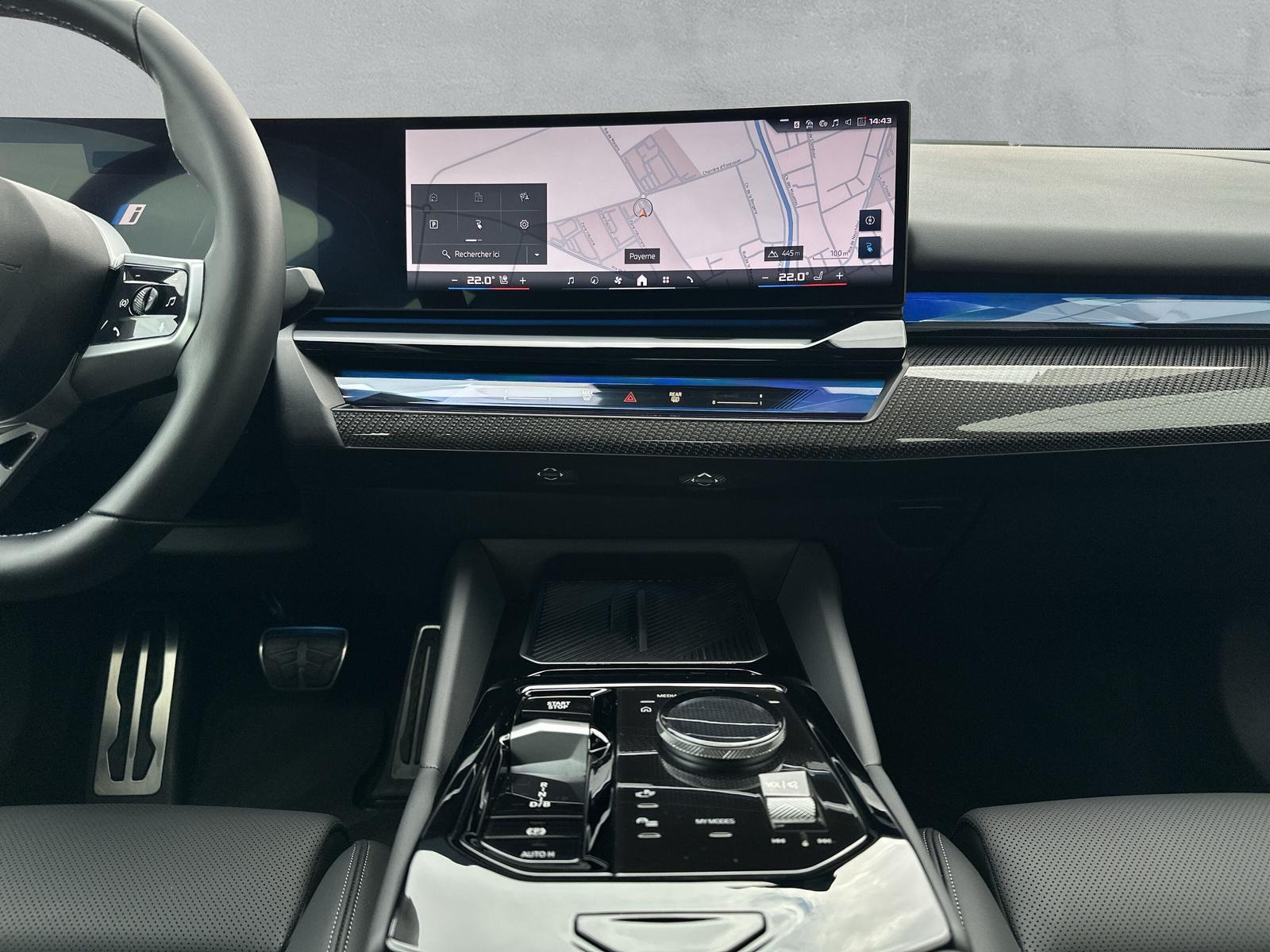 BMW i5 M60 xDrive M Sport Pro (CH)-image-14