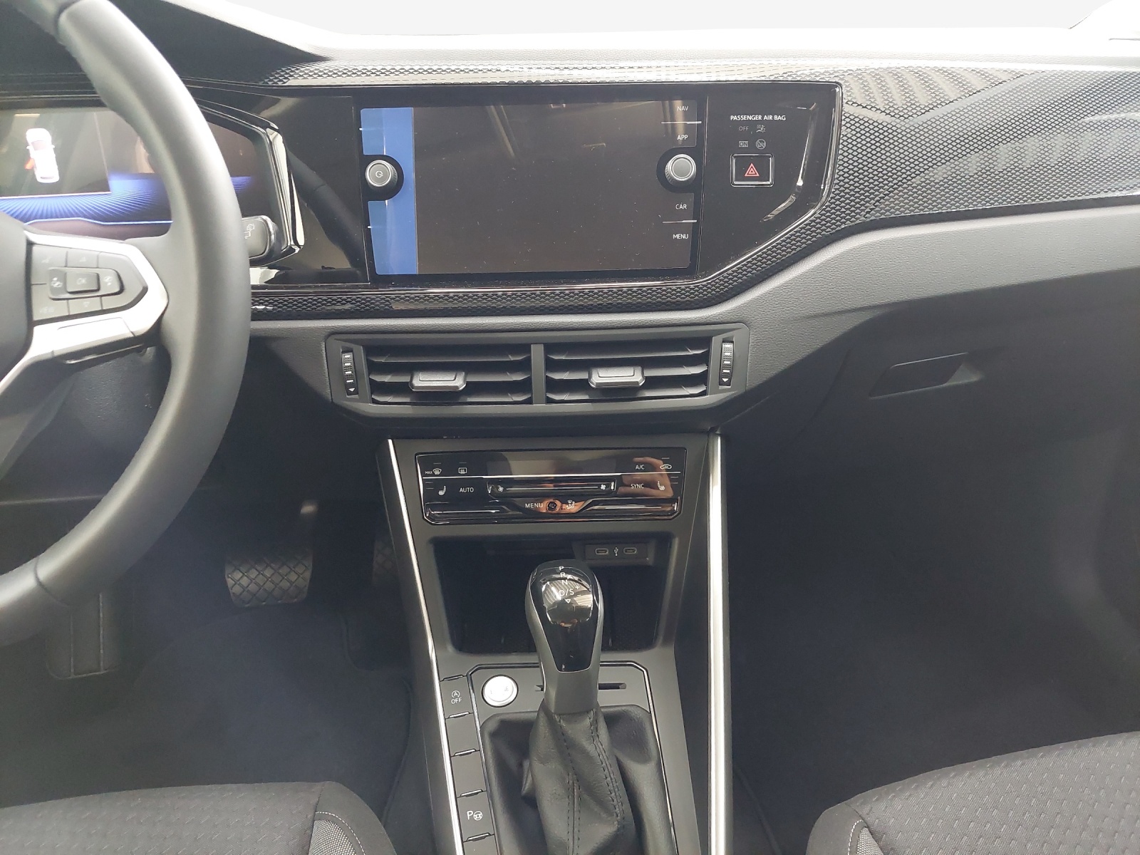 VW Polo 1.0 TSI Life DSG-image-10