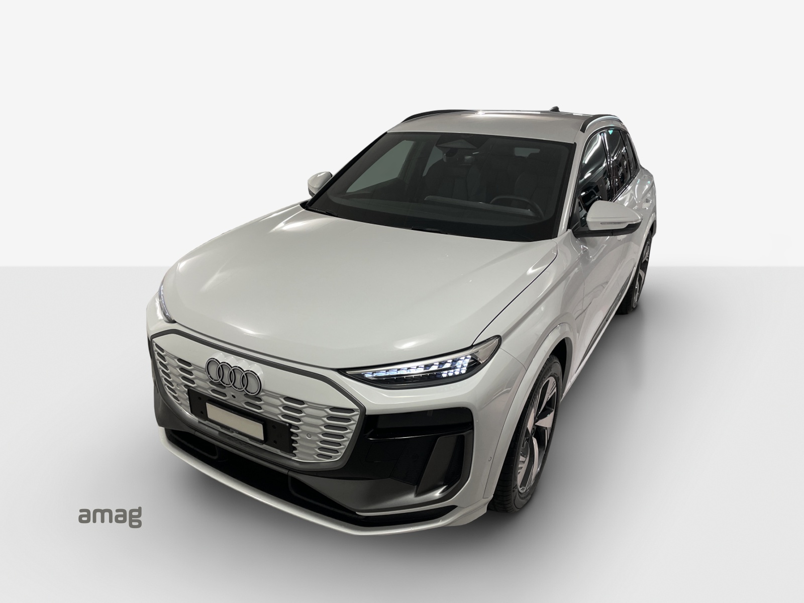 AUDI Q6 e-tron quattro-image-15