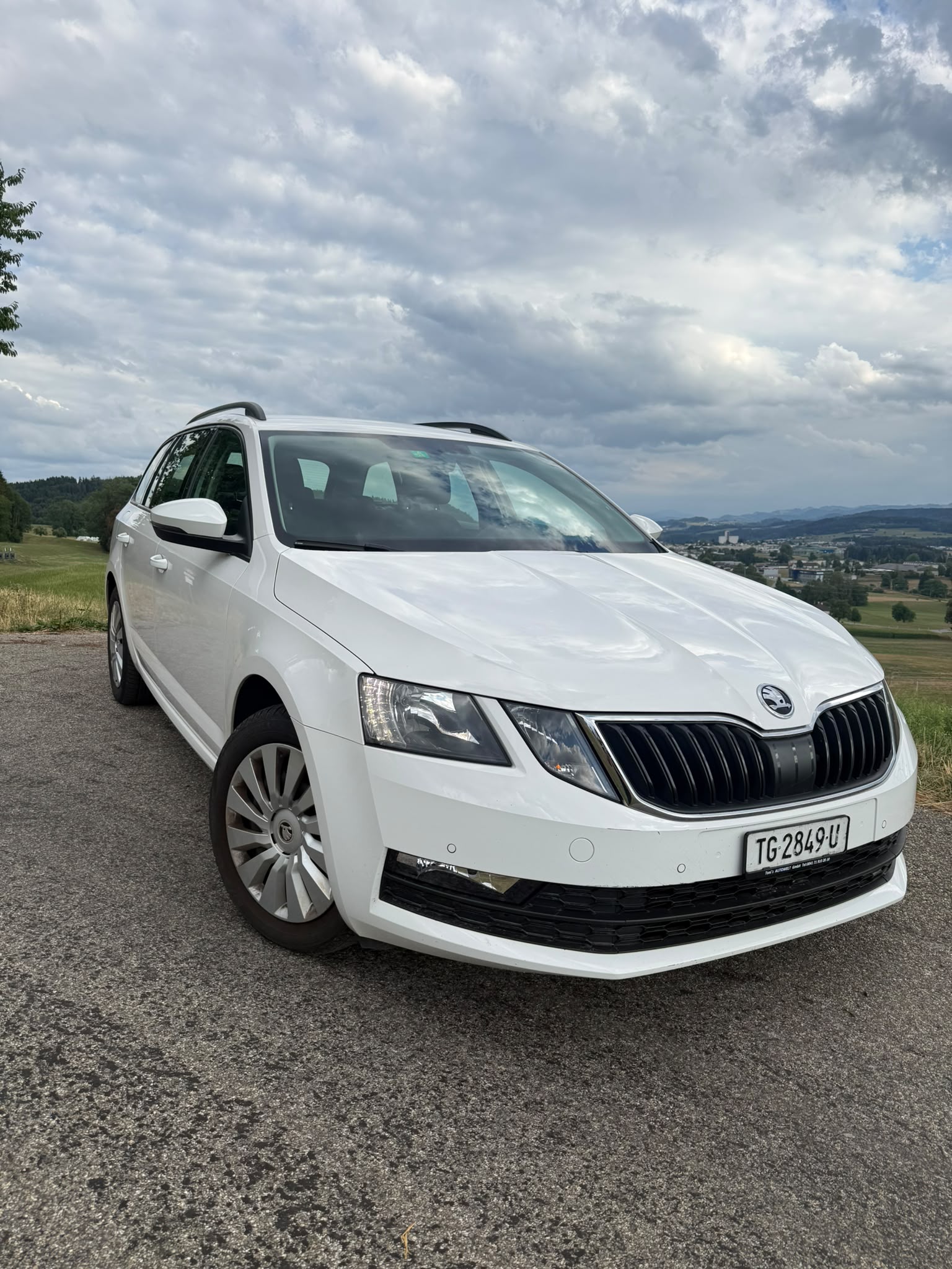 SKODA Octavia Combi 1.6 TDI Ambition DSG-image-3