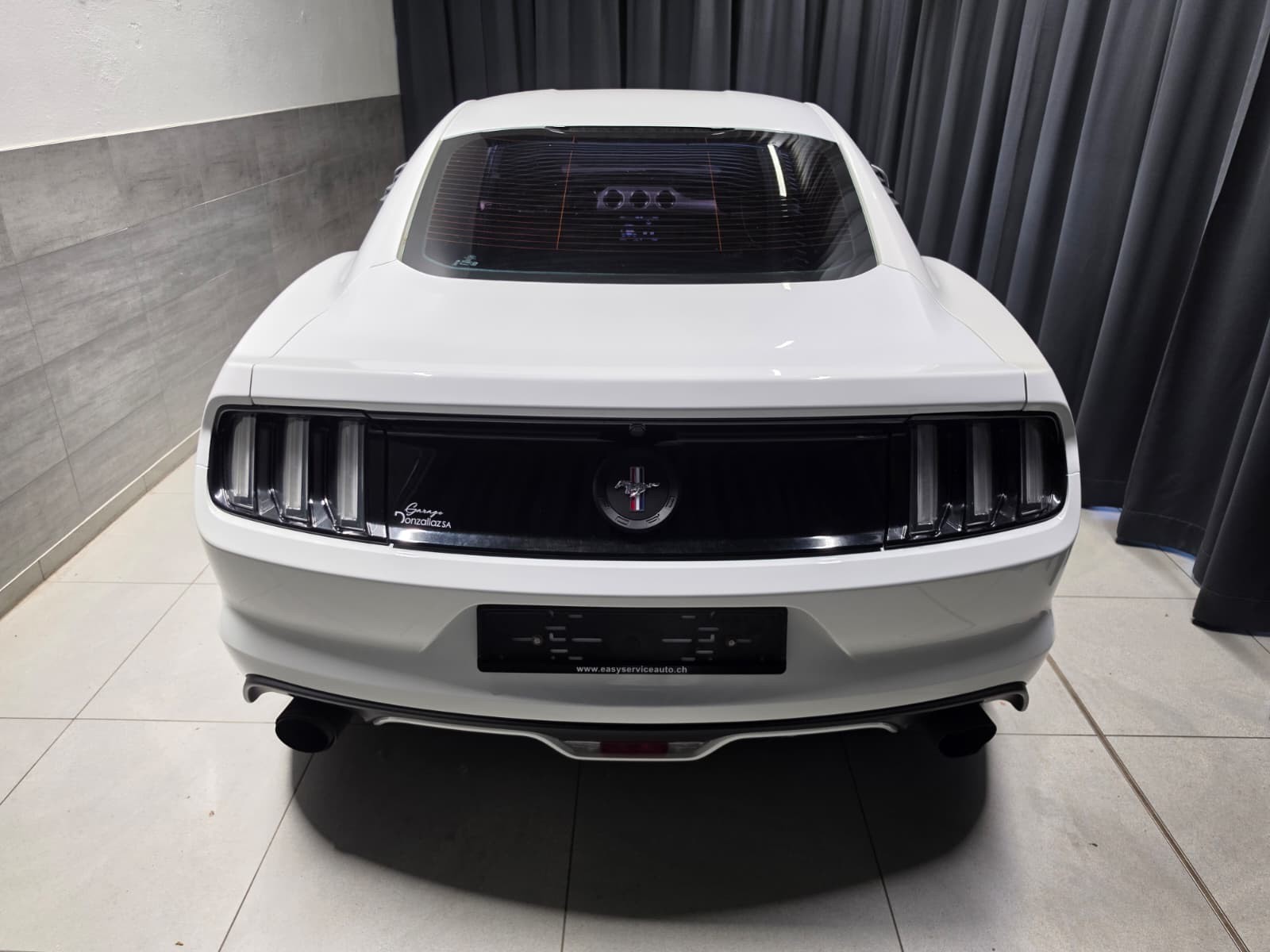 FORD Mustang Fastback 2.3 Automat (35)-showroom-element-2