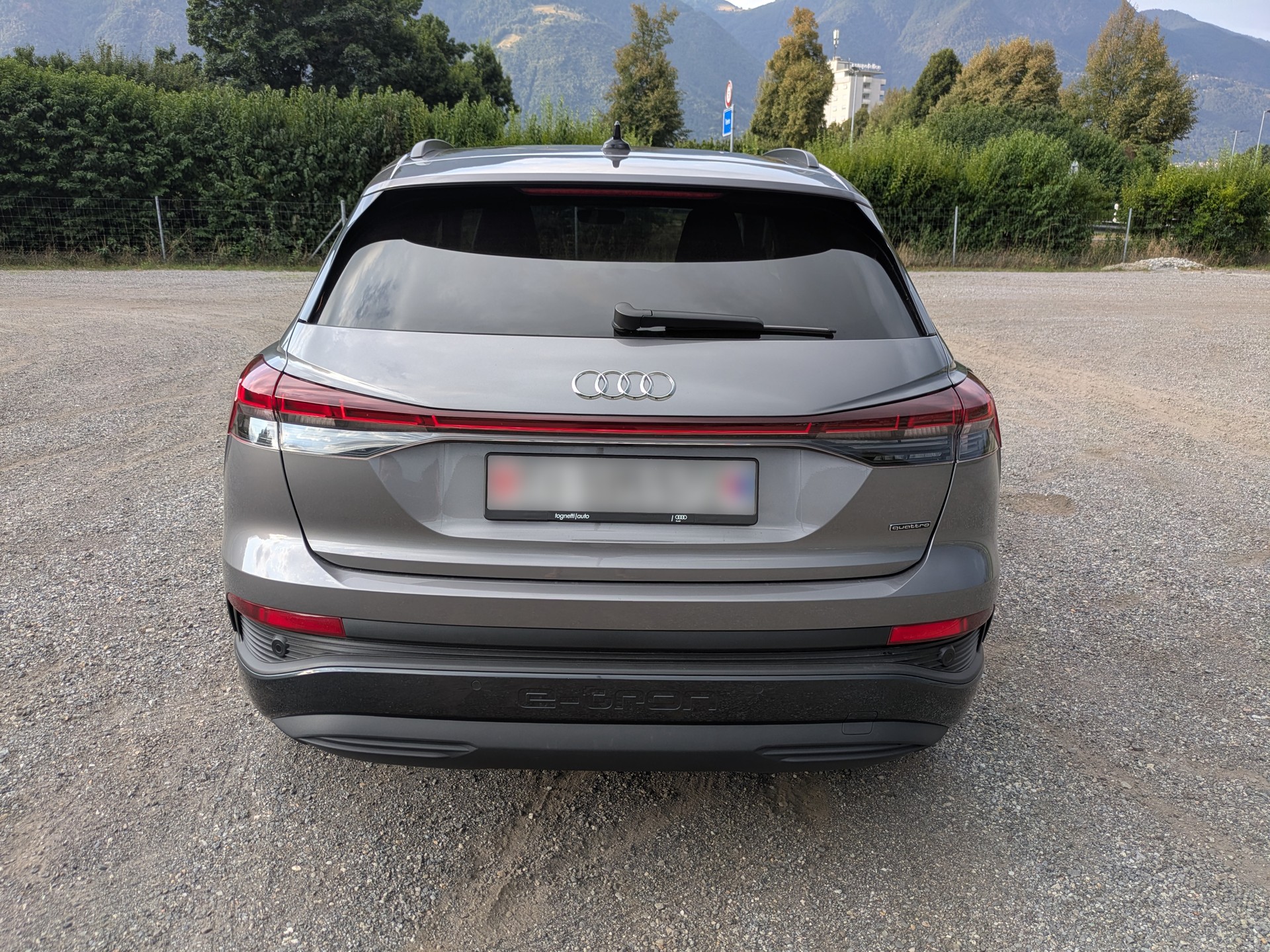 AUDI Q4 e-tron 45 quattro-image-5