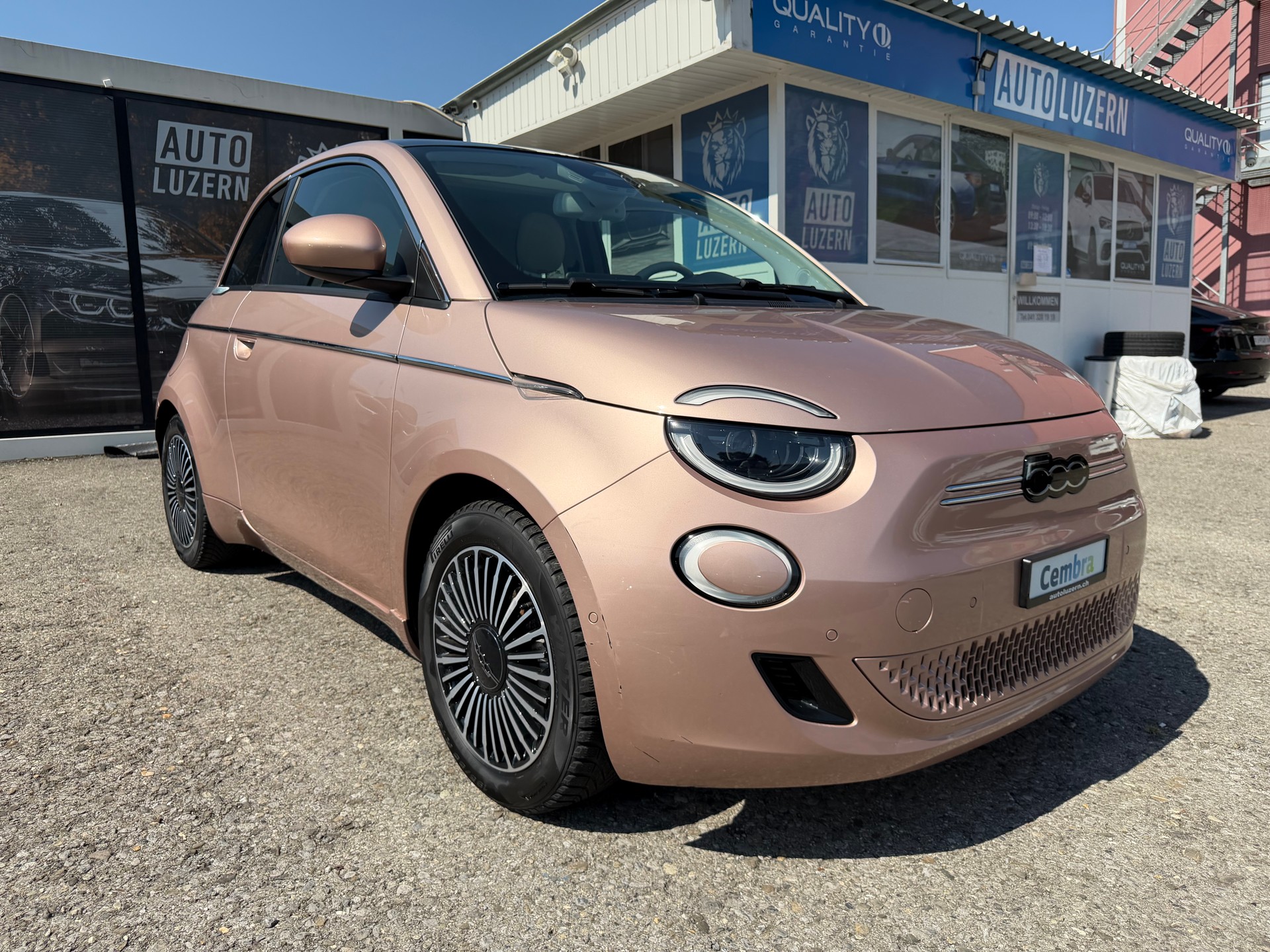 FIAT 500 electric 87 kW La Prima By Bocelli-showroom-element-3