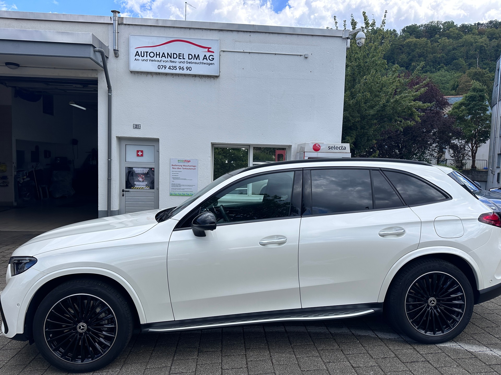 MERCEDES-BENZ GLC 400 e 4Matic 9G-Tronic-showroom-element-2