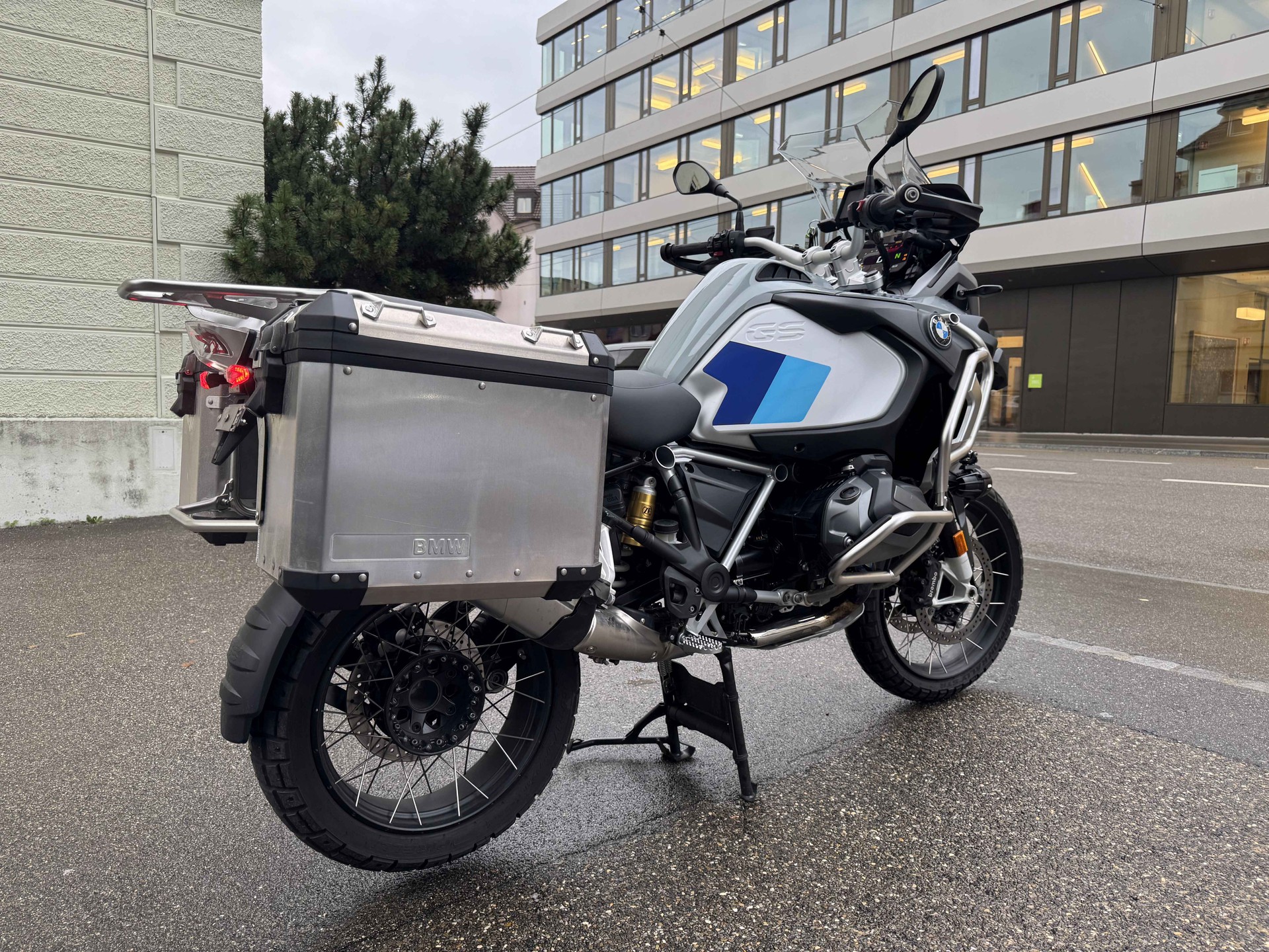 BMW R 1250 GS Adventure-image-3