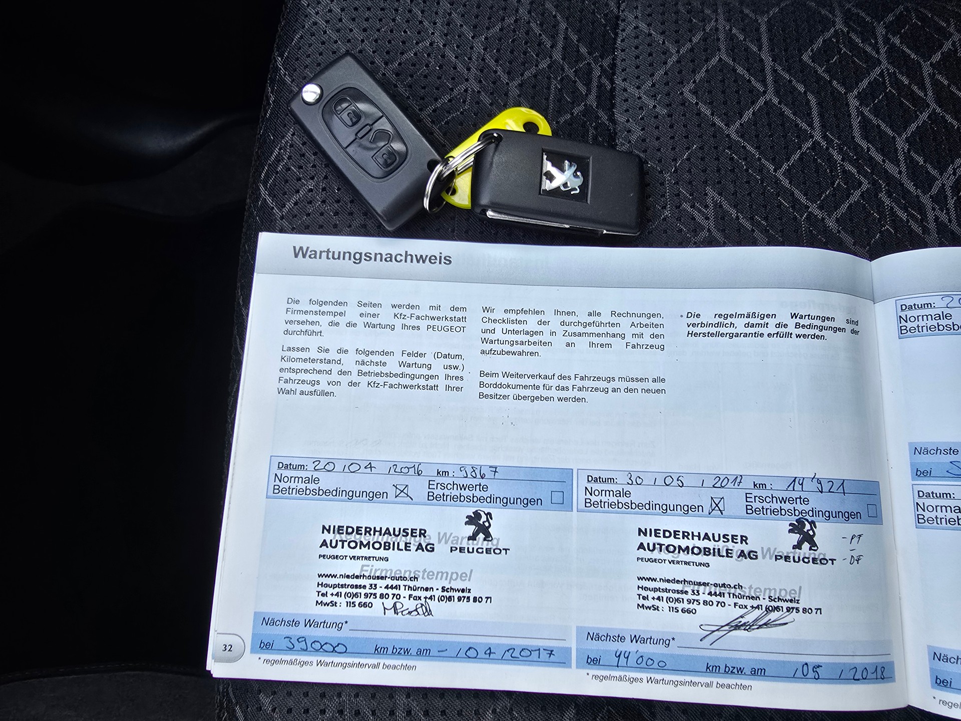PEUGEOT 3008 1.6 16V T Platinum Tiptronic-image-28