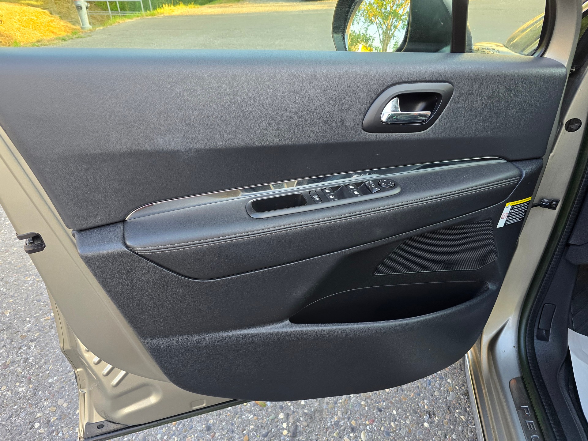 PEUGEOT 3008 1.6 16V T Platinum Tiptronic-image-15