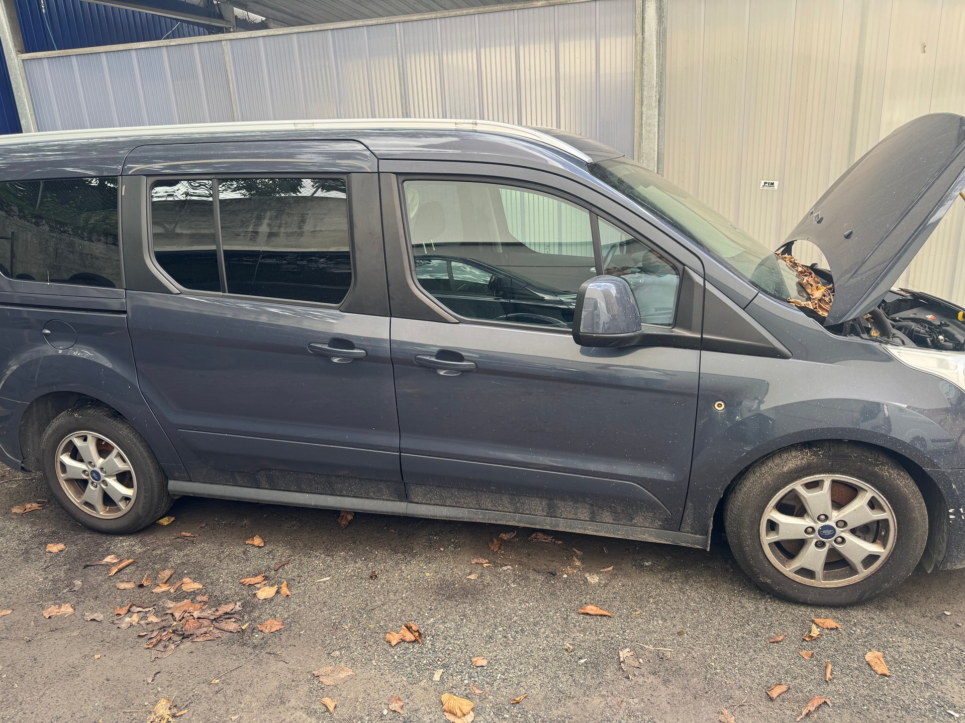 FORD Tourneo Connect 1.6 SCTi Titanium Automatic-image-5
