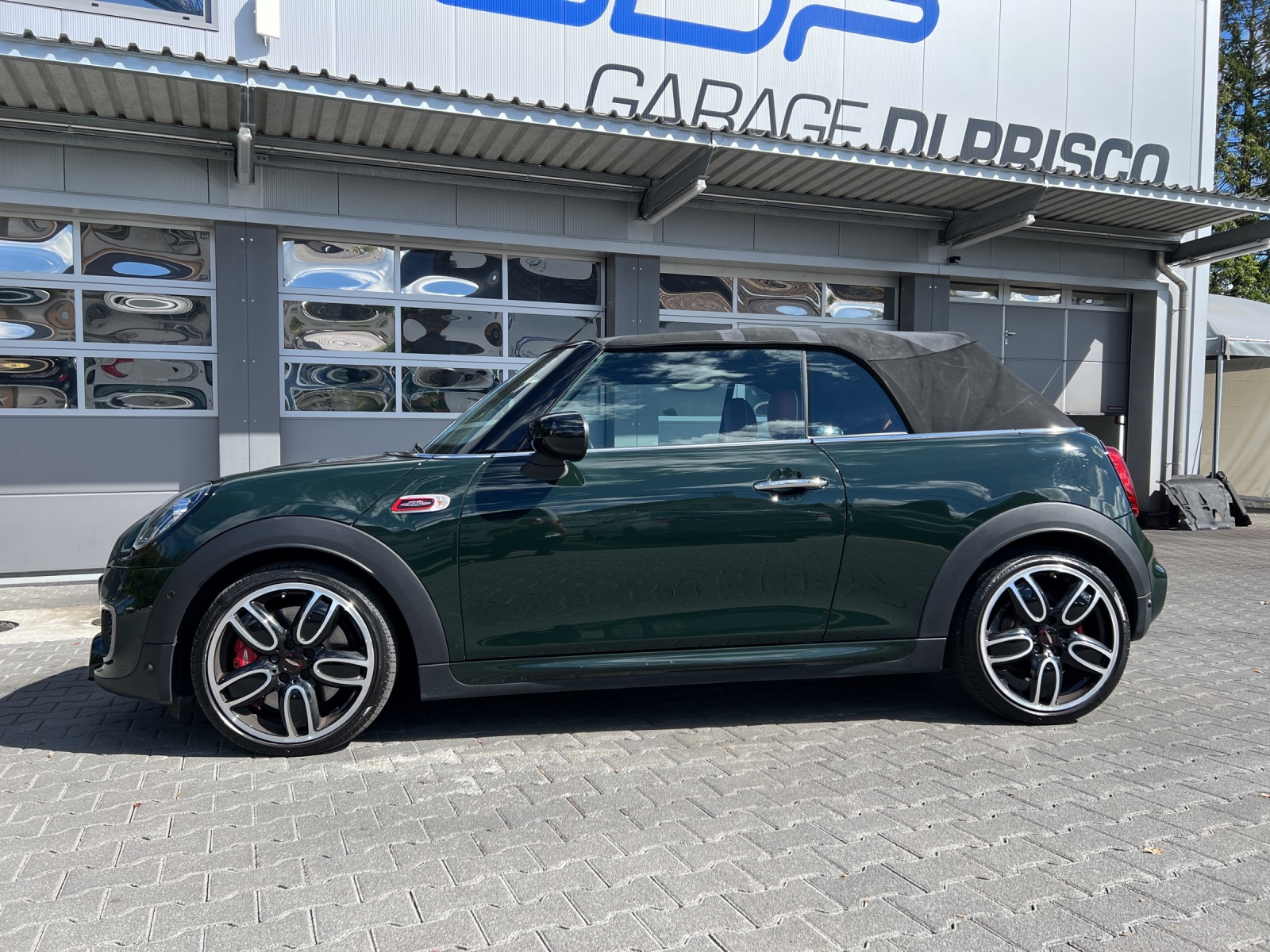 MINI Cooper John Cooper Works Cabriolet Steptronic-showroom-element-1