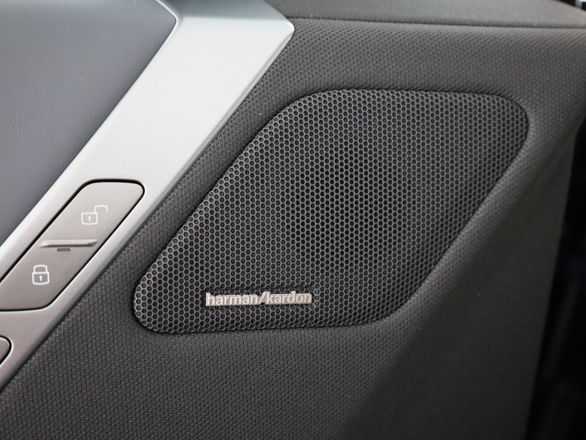 BMW iX I20 xDrive60-image-12