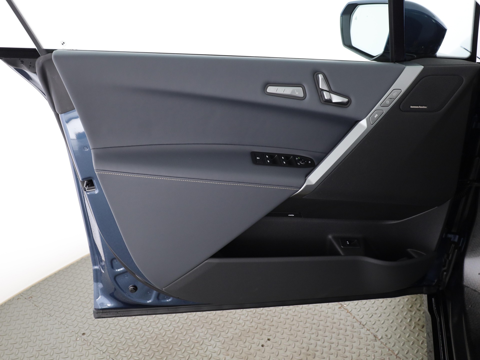 BMW iX I20 xDrive60-image-10