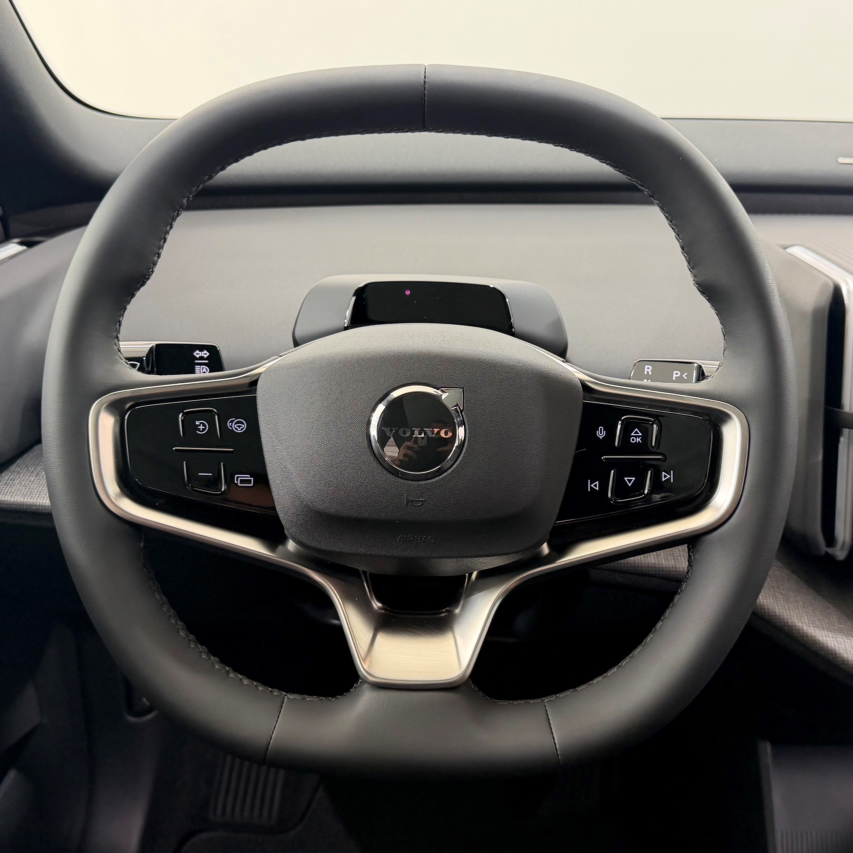 VOLVO EX 30 P8 Ultra AWD-image-10