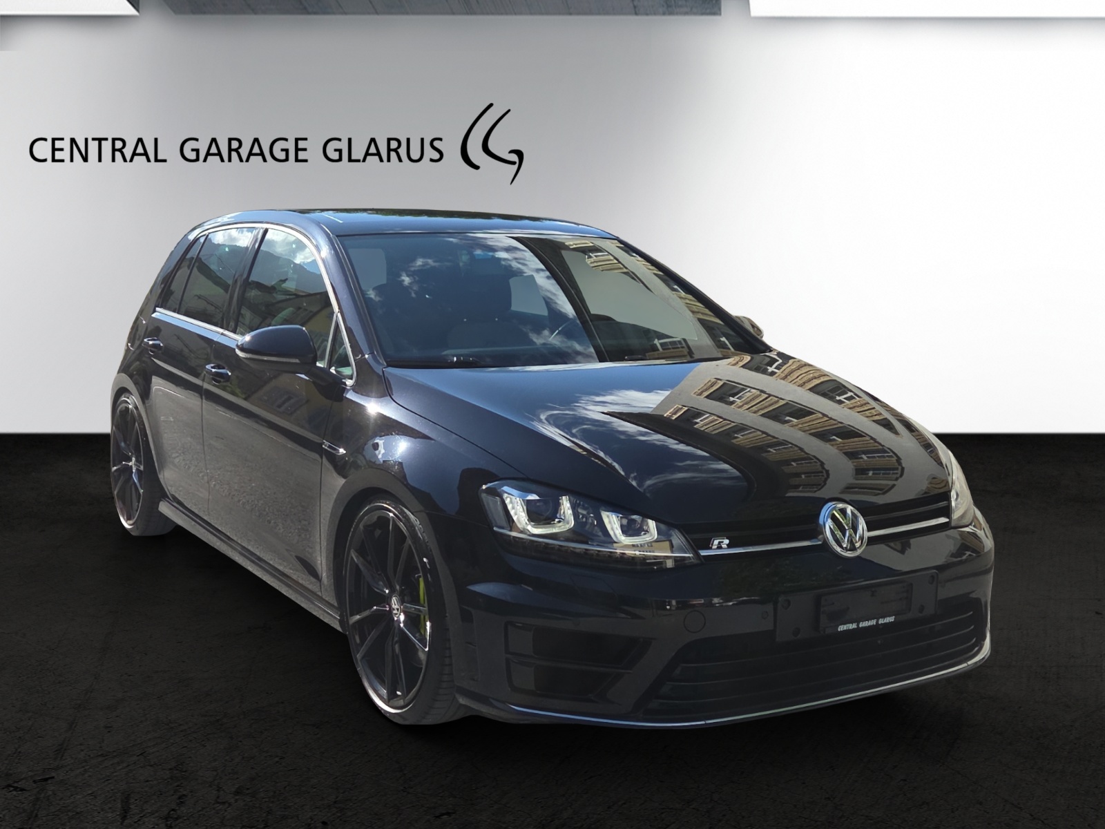 VW Golf 2.0 TSI R 4Motion DSG-showroom-element-1
