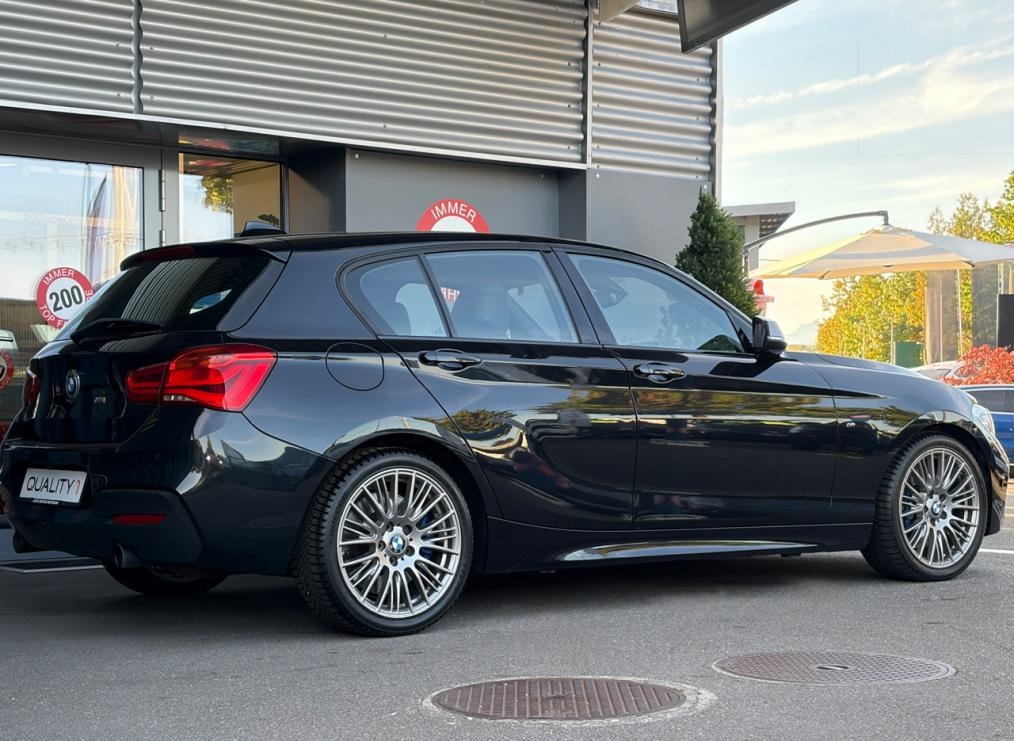 BMW M140i xDrive Steptronic-showroom-element-2