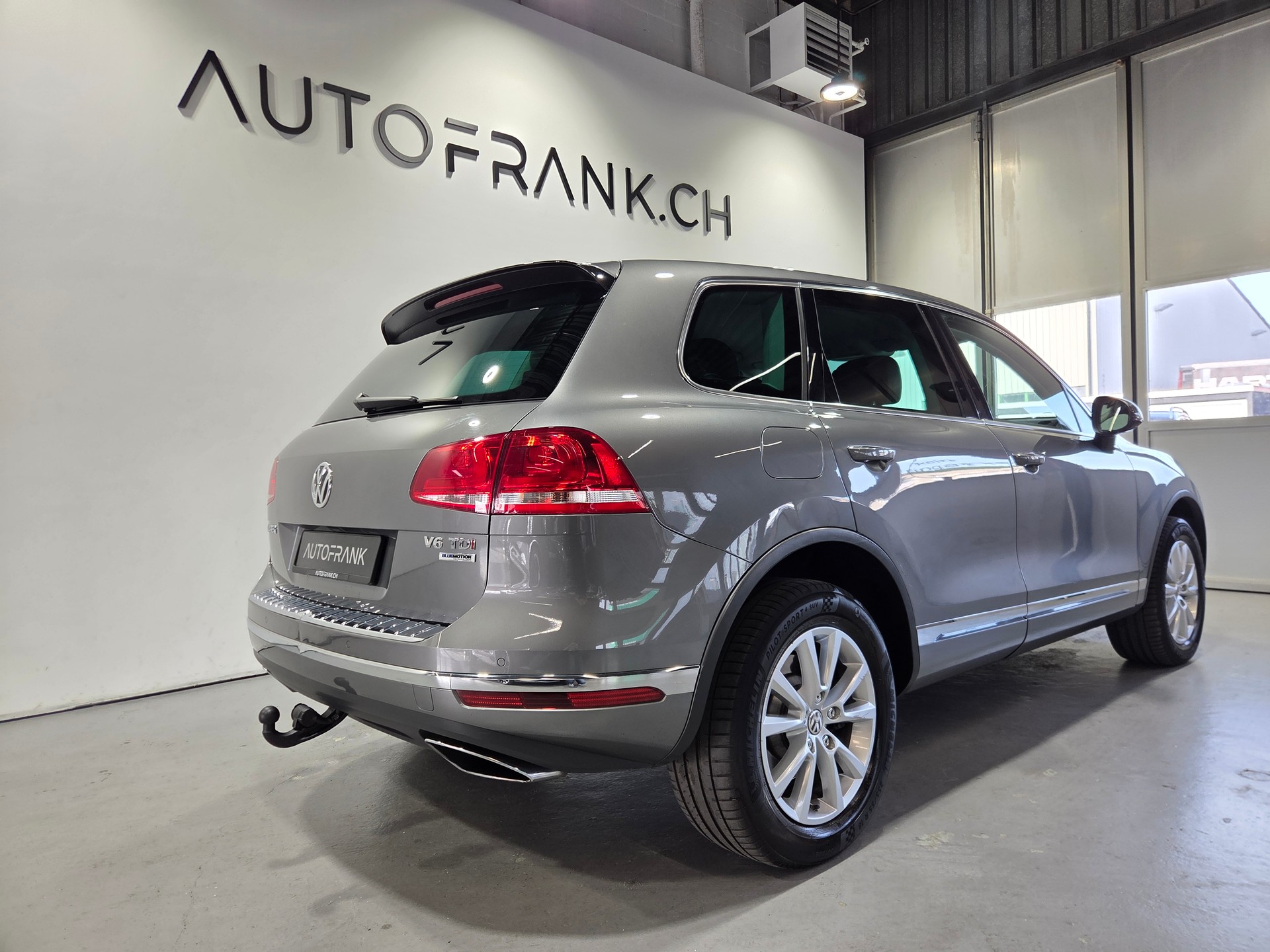 VW Touareg 3.0 V6 TDI 262 BMT TT 4Xm-showroom-element-2