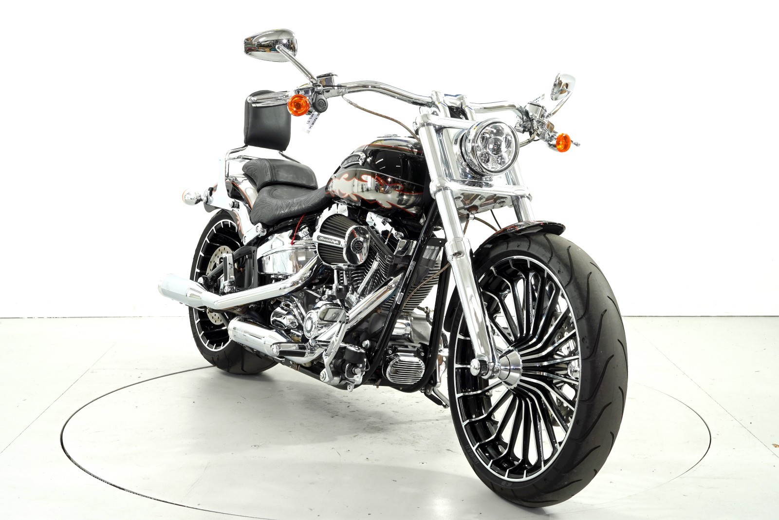 HARLEY-DAVIDSON FXSBSE 1800 Softail Breakout CVO ABS-image-1