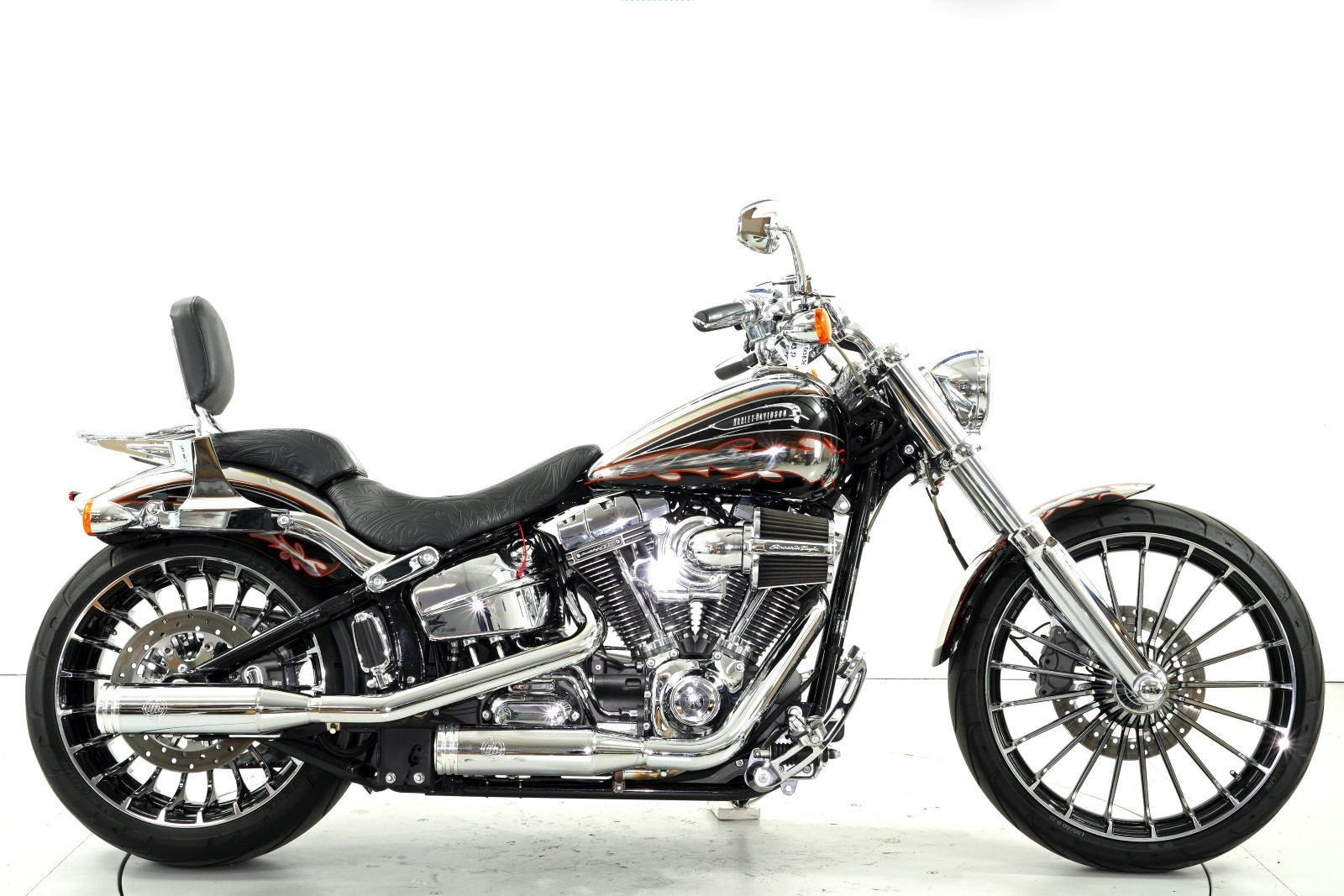 HARLEY-DAVIDSON FXSBSE 1800 Softail Breakout CVO ABS-image-3