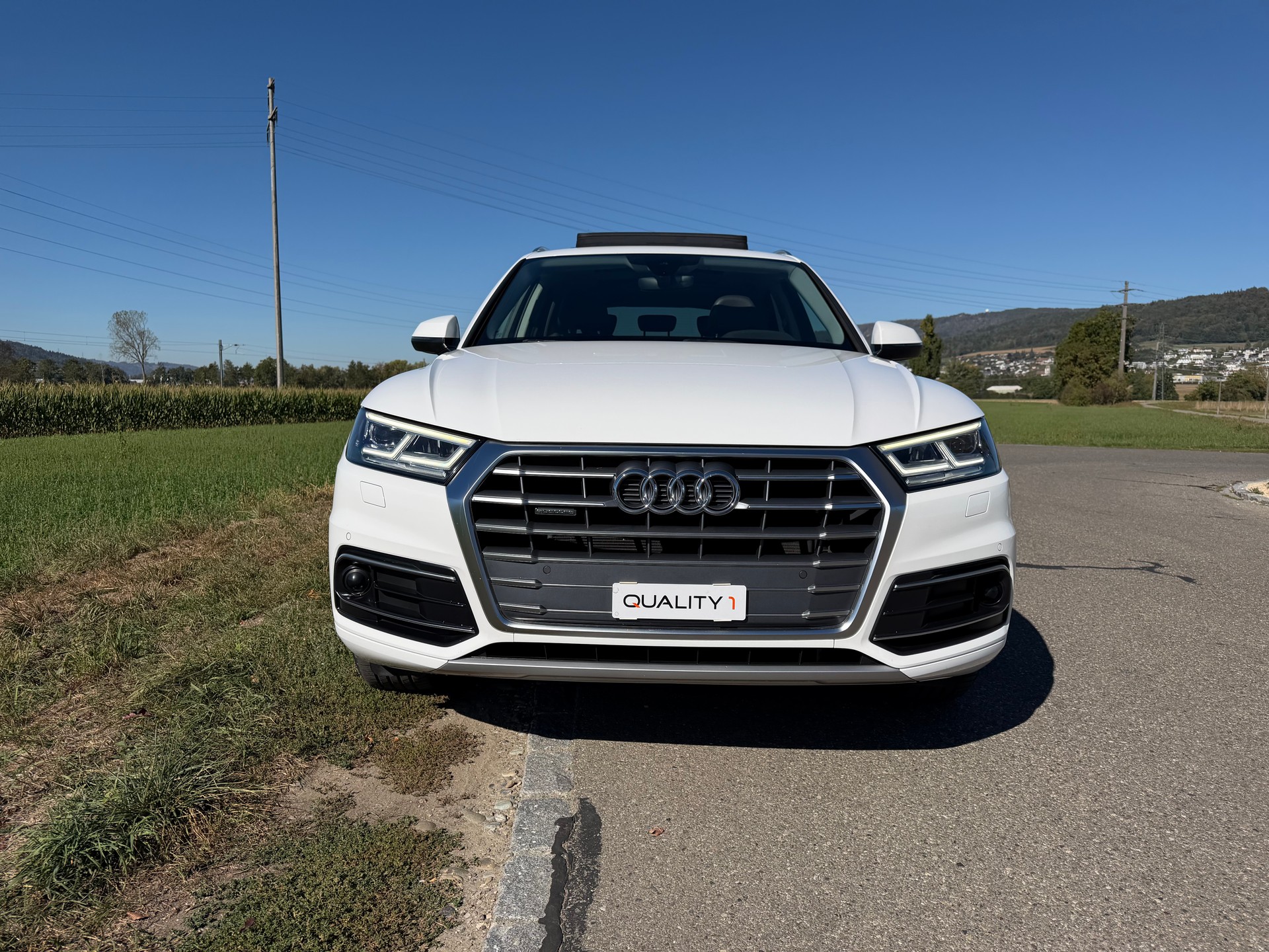 AUDI Q5 2.0 TDI sport quattro-showroom-element-2