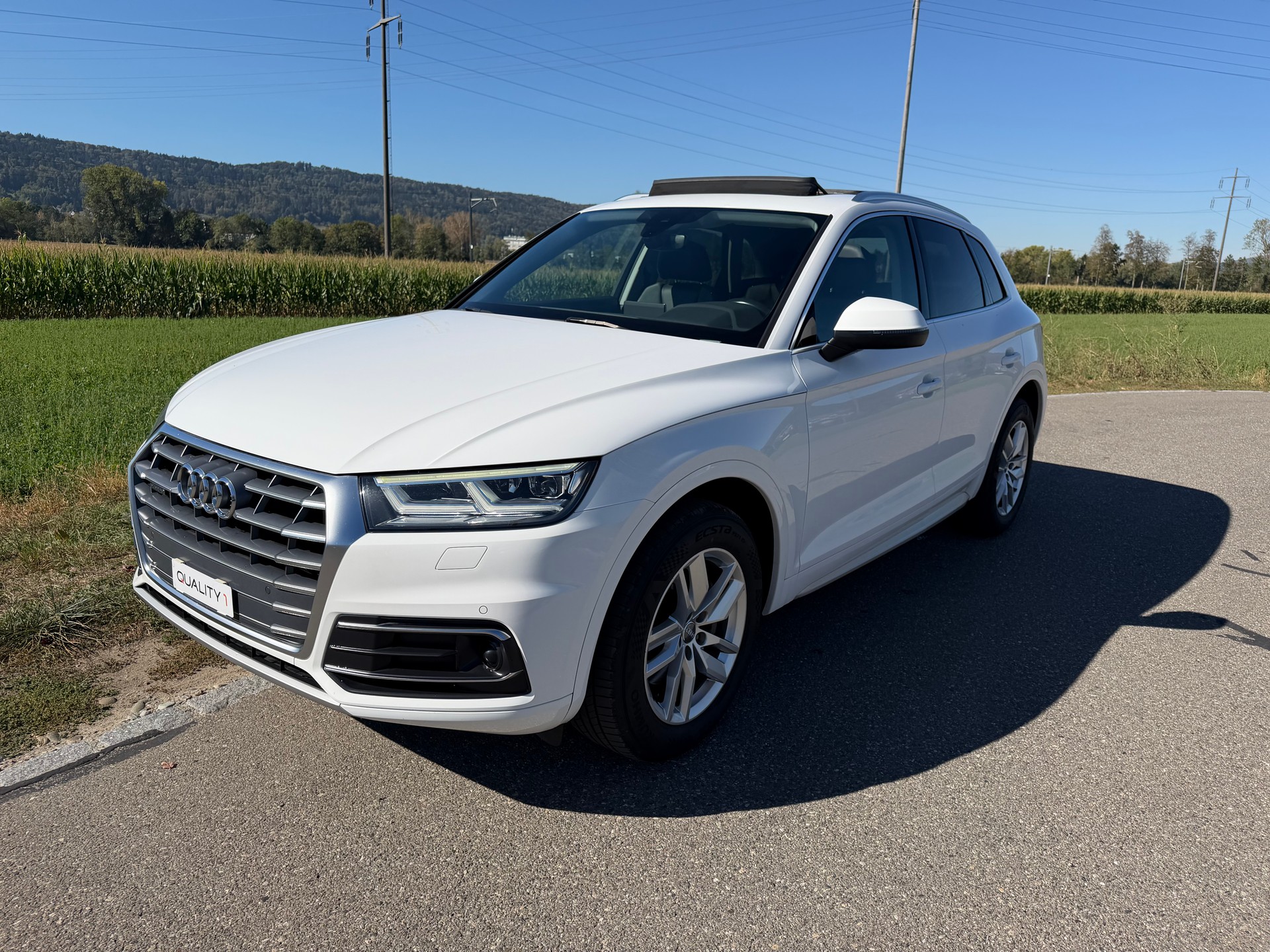 AUDI Q5 2.0 TDI sport quattro-showroom-element-3