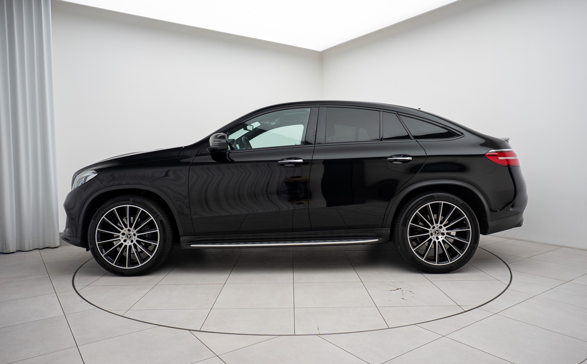 MERCEDES-BENZ GLE Coupé 350 d 4Matic 9G-Tronic-showroom-element-1