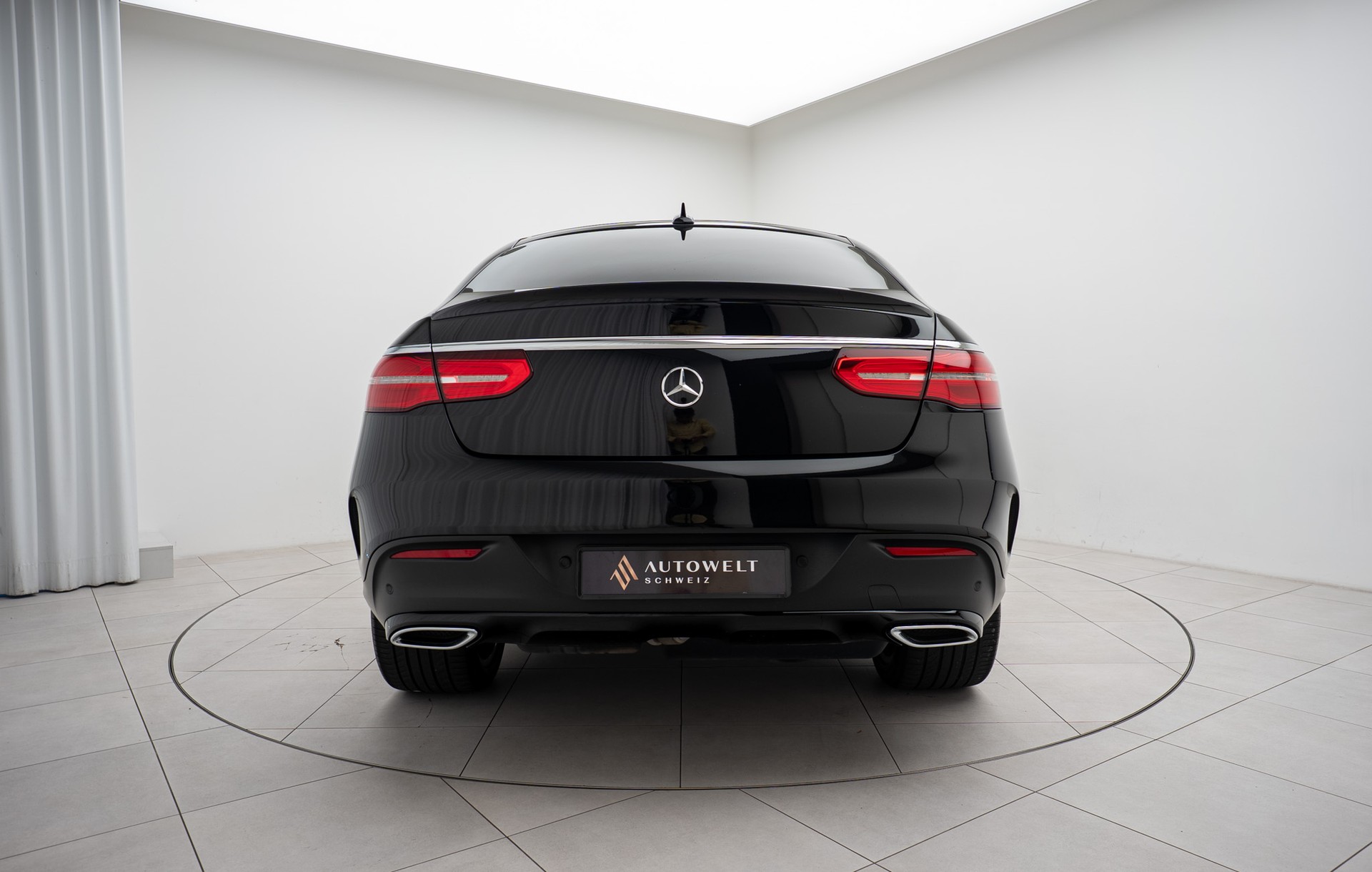 MERCEDES-BENZ GLE Coupé 350 d 4Matic 9G-Tronic-showroom-element-3