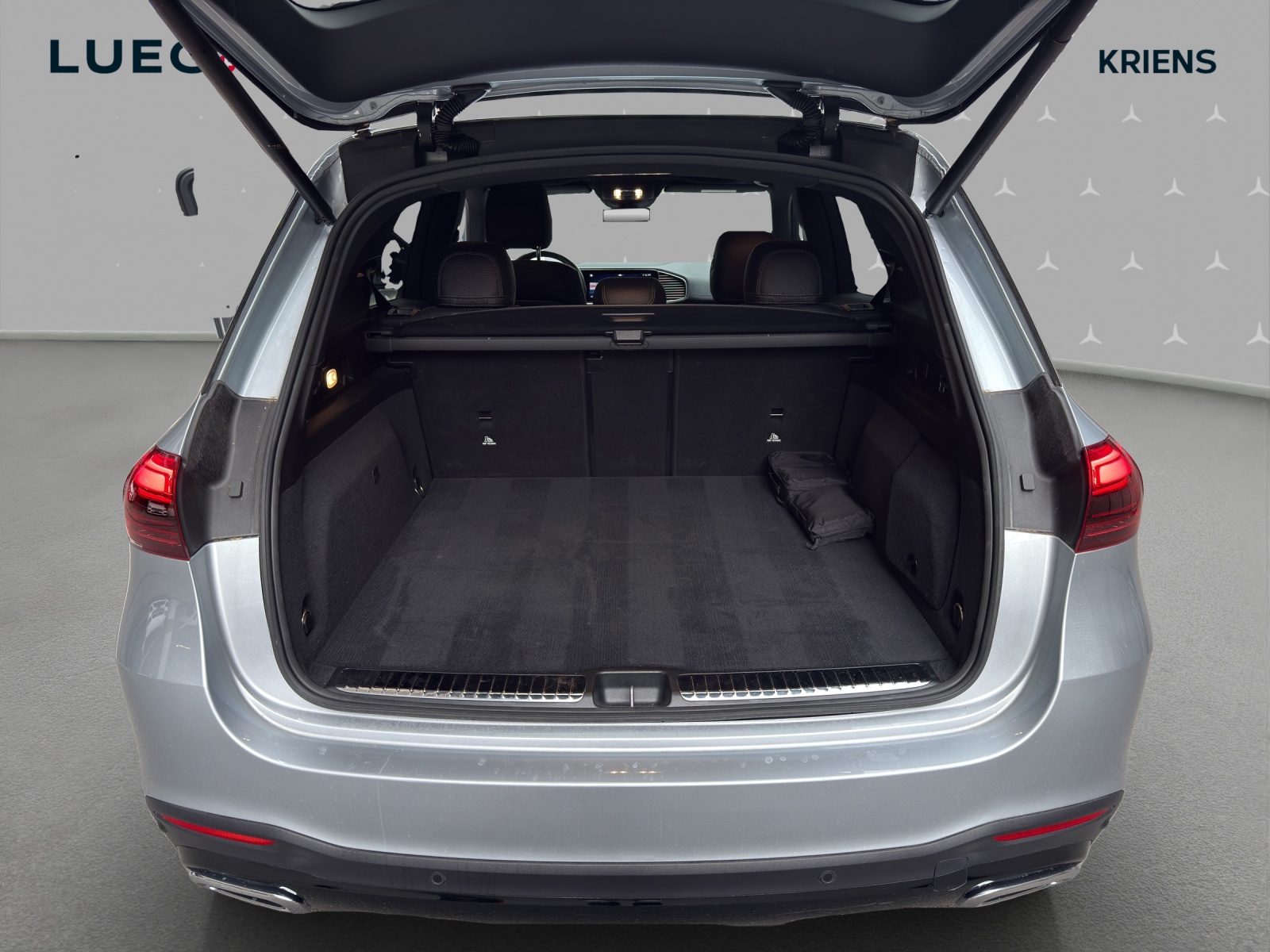 MERCEDES-BENZ GLE 350 de 4M - AMG / DISTRONIC / 360 Grad Kamera / Panorama-Dach / Memory-image-13