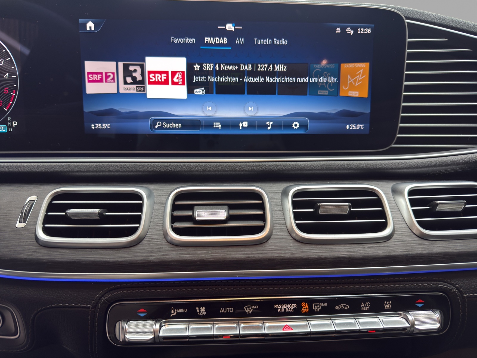 MERCEDES-BENZ GLE 350 de 4M - AMG / DISTRONIC / 360 Grad Kamera / Panorama-Dach / Memory-image-11