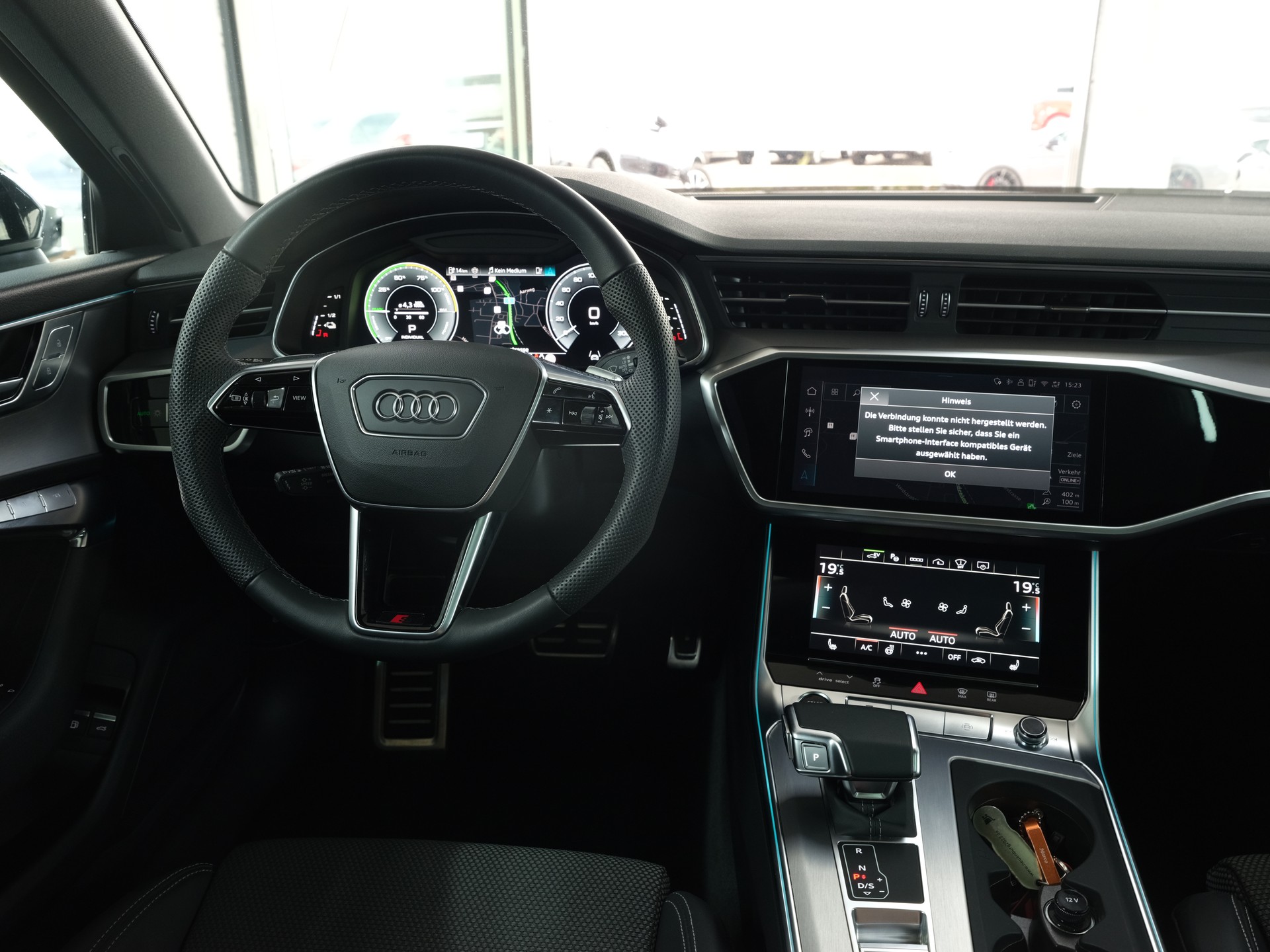AUDI A6 Avant 50 TFSIe quattro S-tronic *360 Kamera* *CarPlay* *S-Line*-image-17