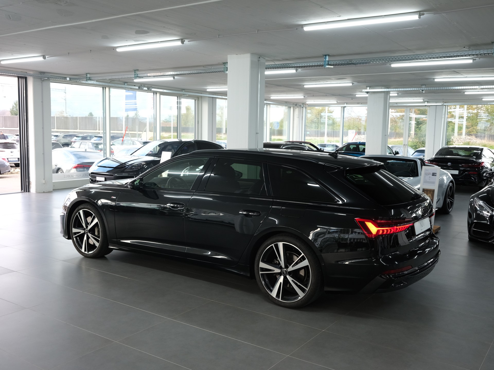 AUDI A6 Avant 50 TFSIe quattro S-tronic *360 Kamera* *CarPlay* *S-Line*-image-9