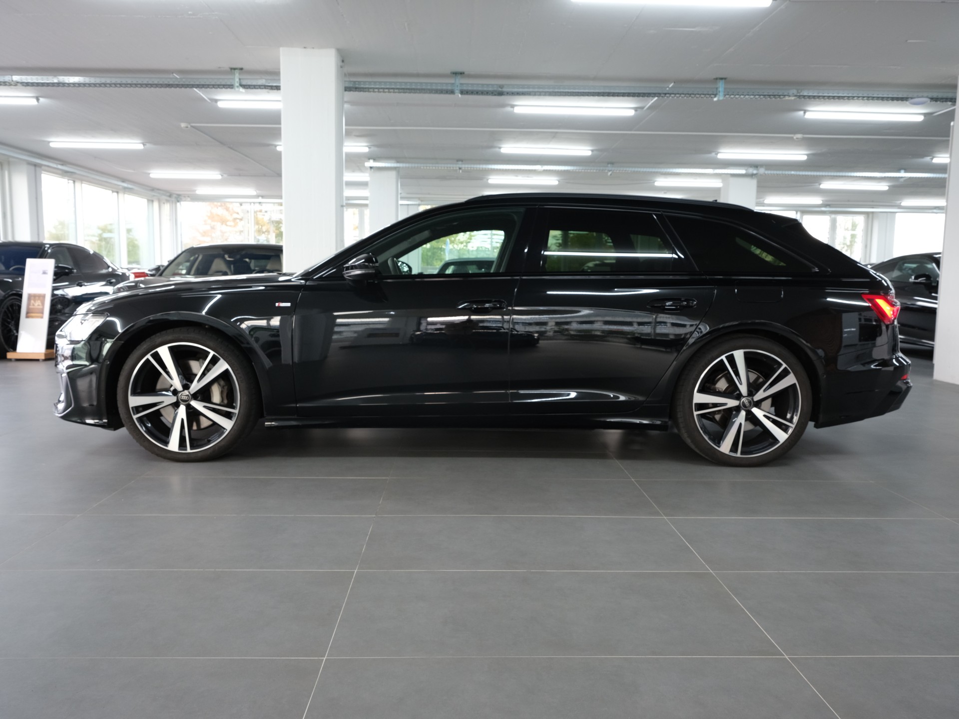 AUDI A6 Avant 50 TFSIe quattro S-tronic *360 Kamera* *CarPlay* *S-Line*-image-4