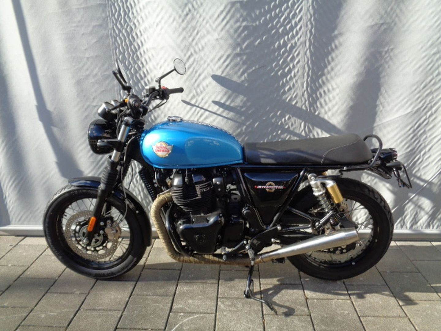 ROYAL ENFIELD INTERCEPTOR 650 TWIN-image-2