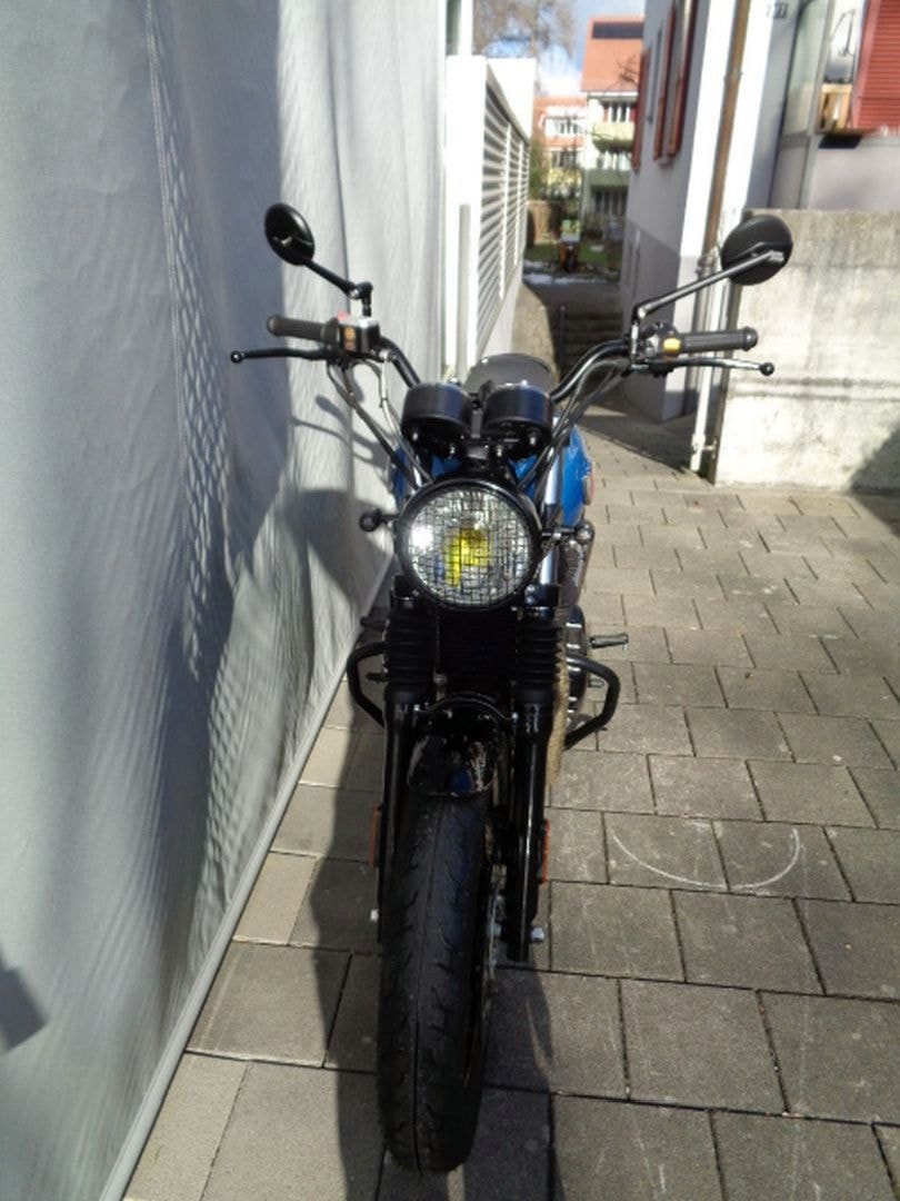 ROYAL ENFIELD INTERCEPTOR 650 TWIN-image-3