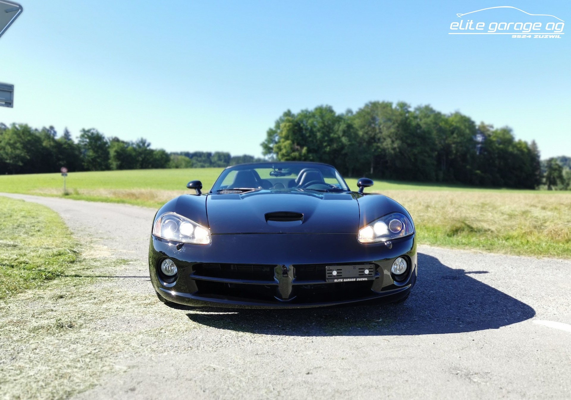 DODGE Viper SRT-10-image-2