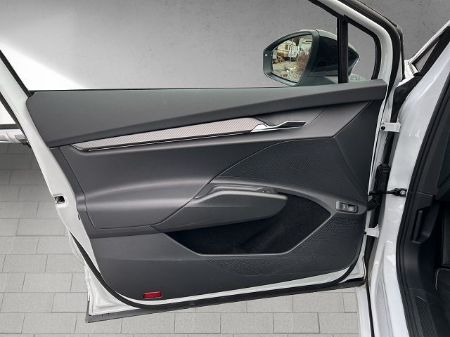 SKODA Enyaq iV 80x SportLine-image-12