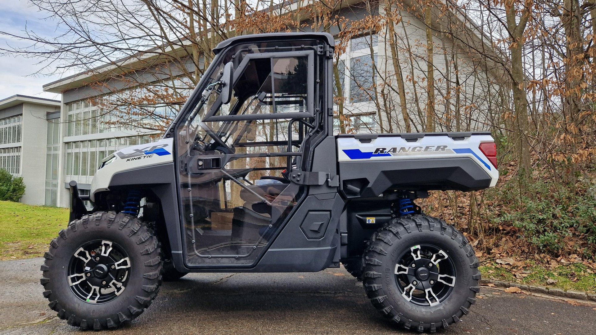 POLARIS KINETIC-image-1