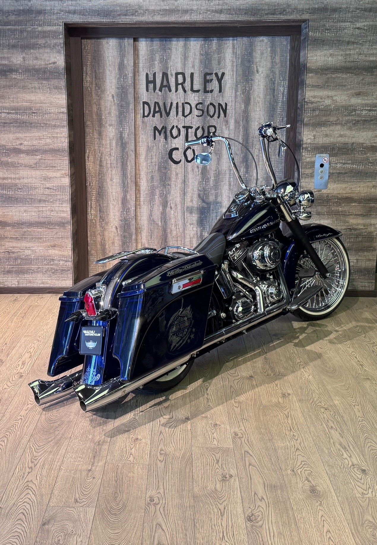 HARLEY-DAVIDSON FLSTN Softail Deluxe ABS-image-5