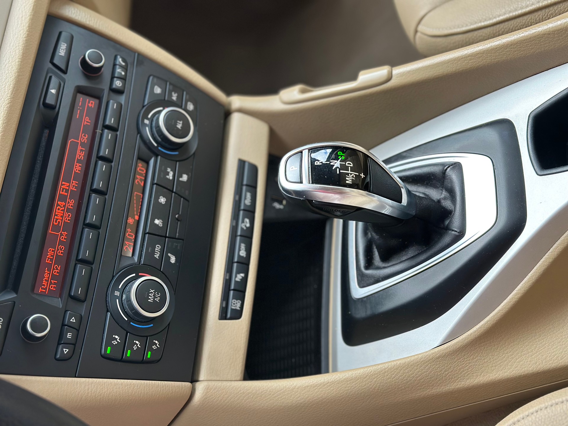 BMW X1 xDrive 18d Sport Line Steptronic-image-8